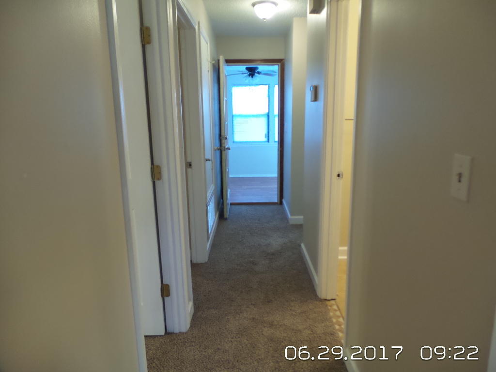 SHOAL TERRACE ESTATES - Residential Lease