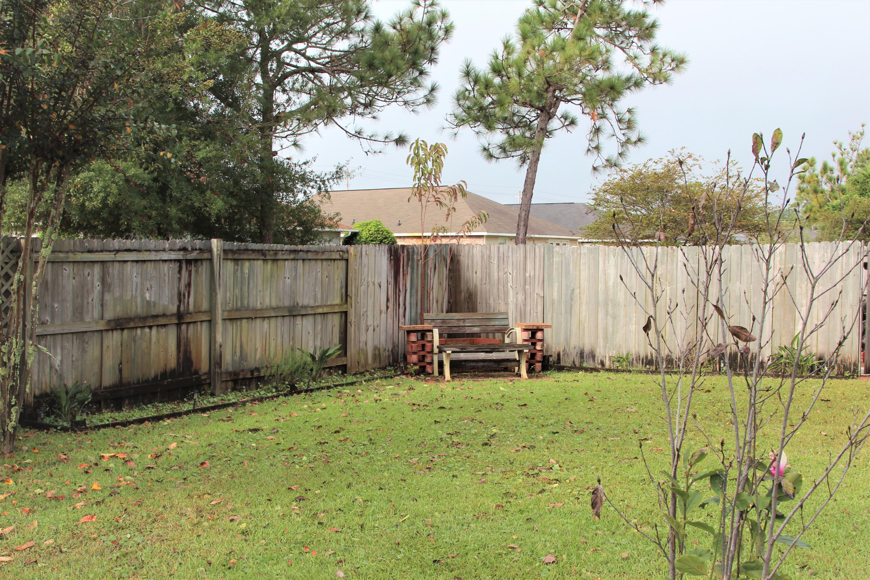 ROSS CROSSING - Residential