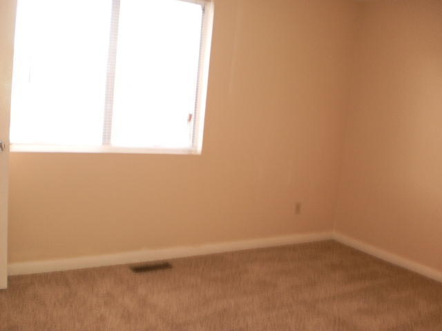 INDIAN HILLS - Residential Lease