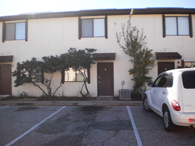 INDIAN HILLS - Residential Lease