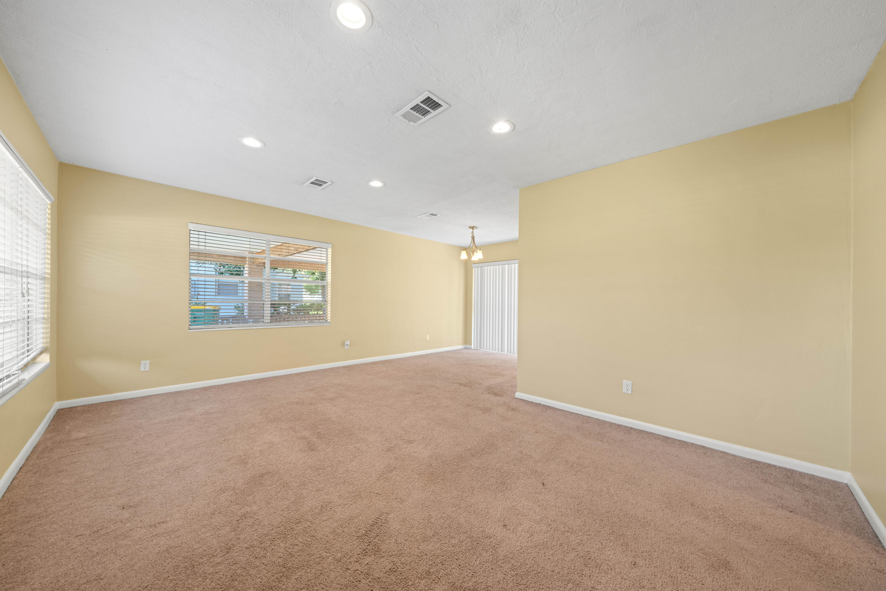 OAK TREE PARK - Residential