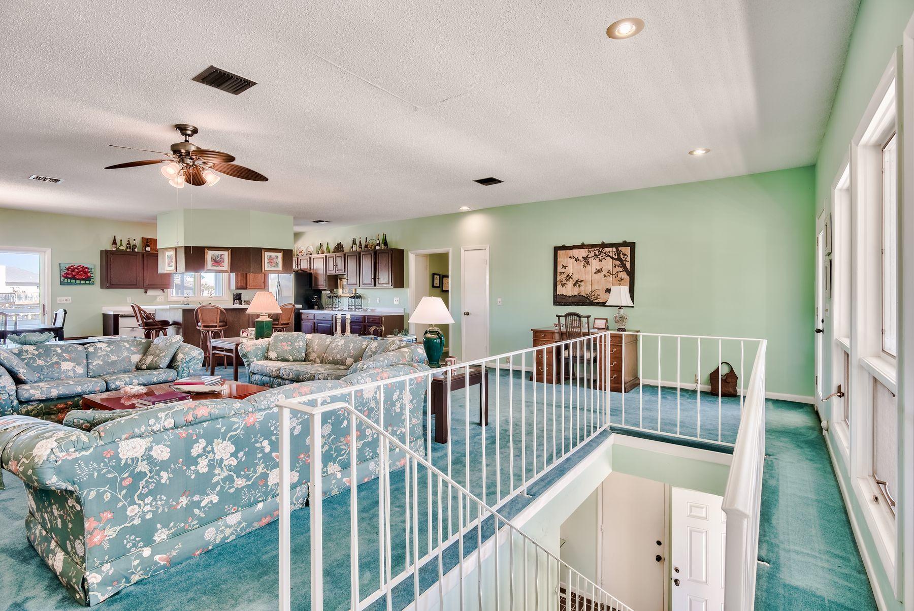 HOLIDAY ISLE - Residential