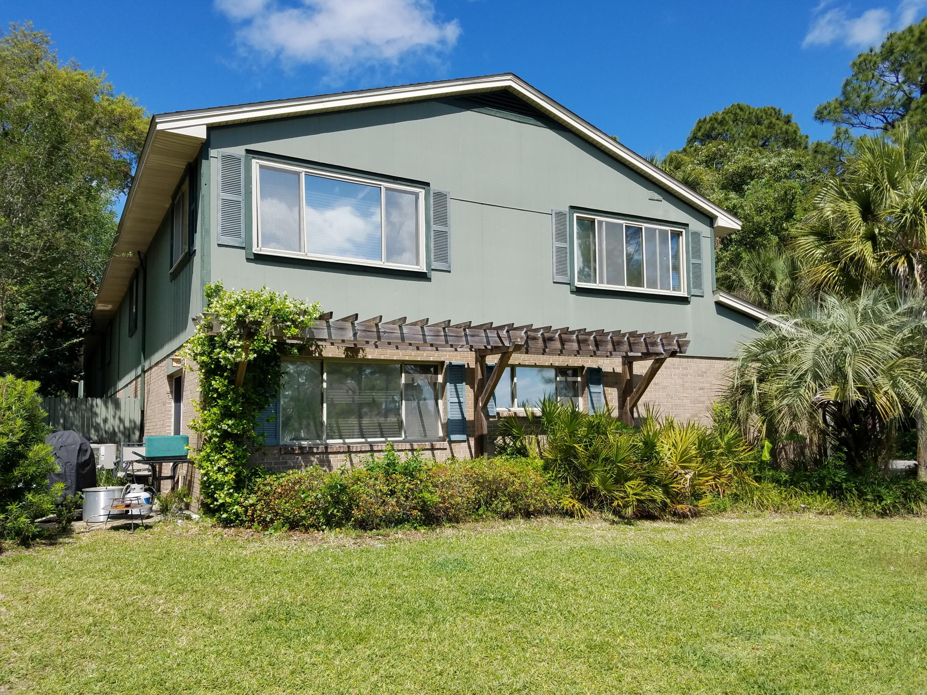 ROCKY BAYOU T/H - Residential Lease