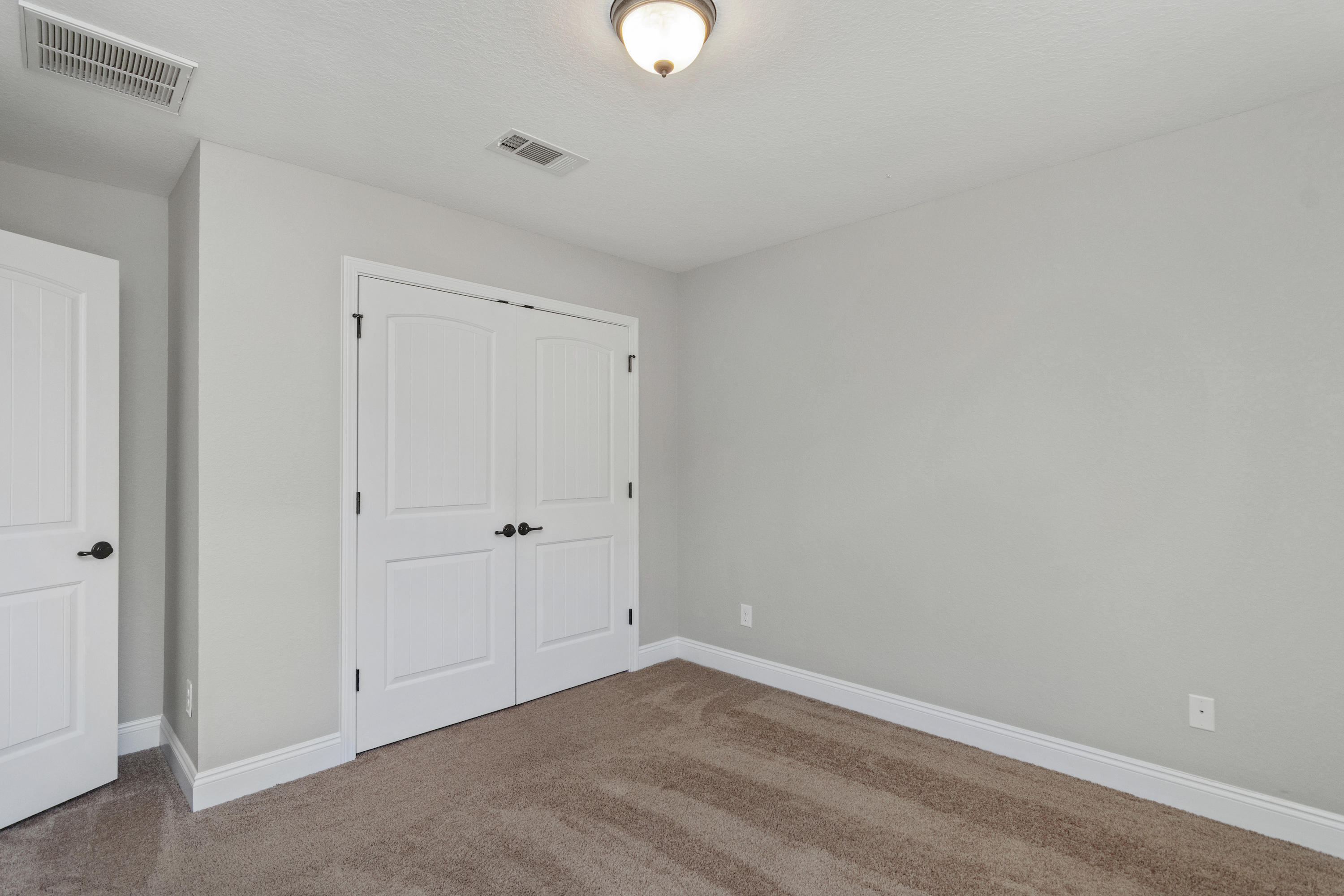 NAVARRE S/D 2ND ADDN - Residential