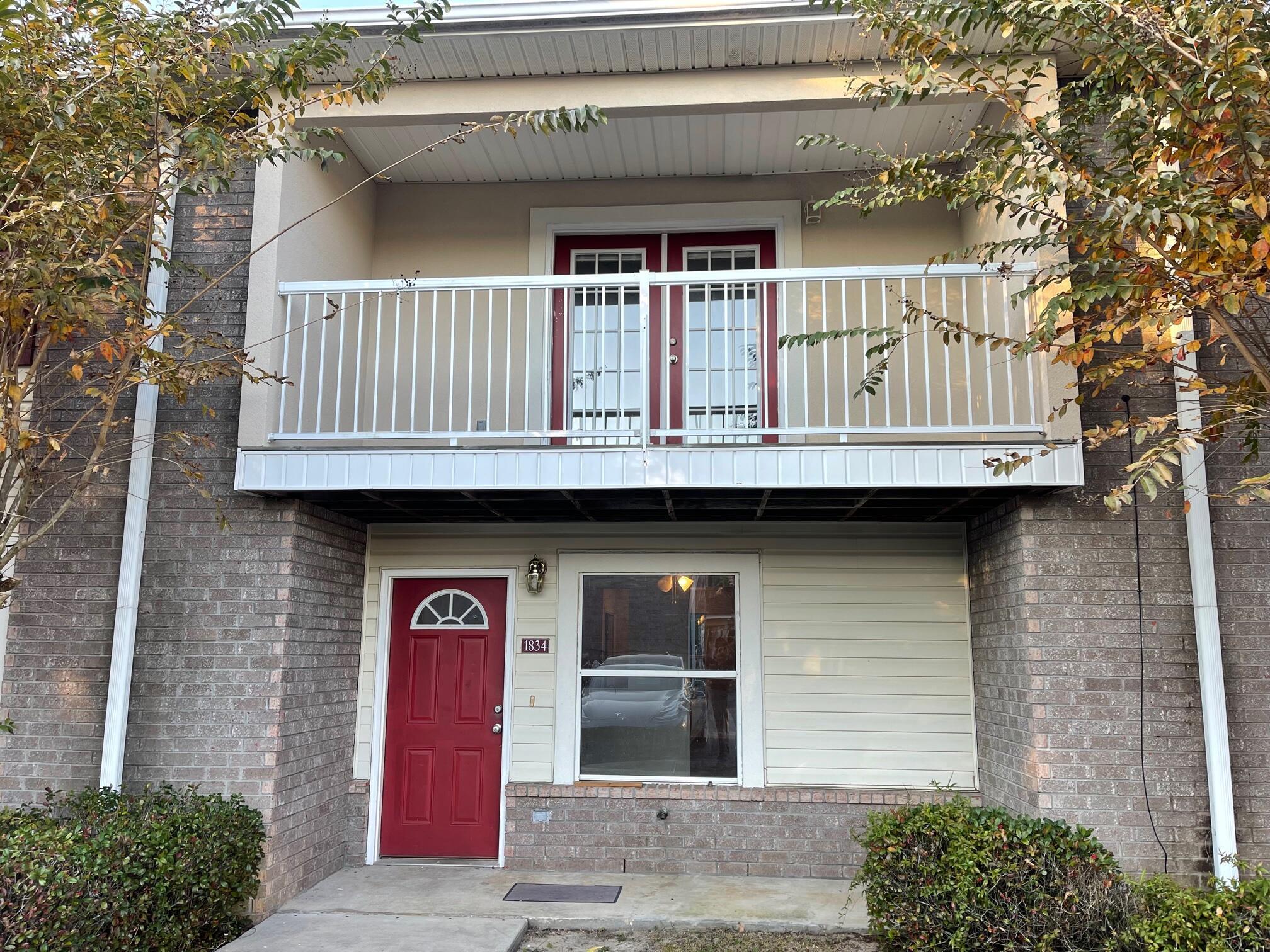 SHAY LIN T/H - Residential Lease