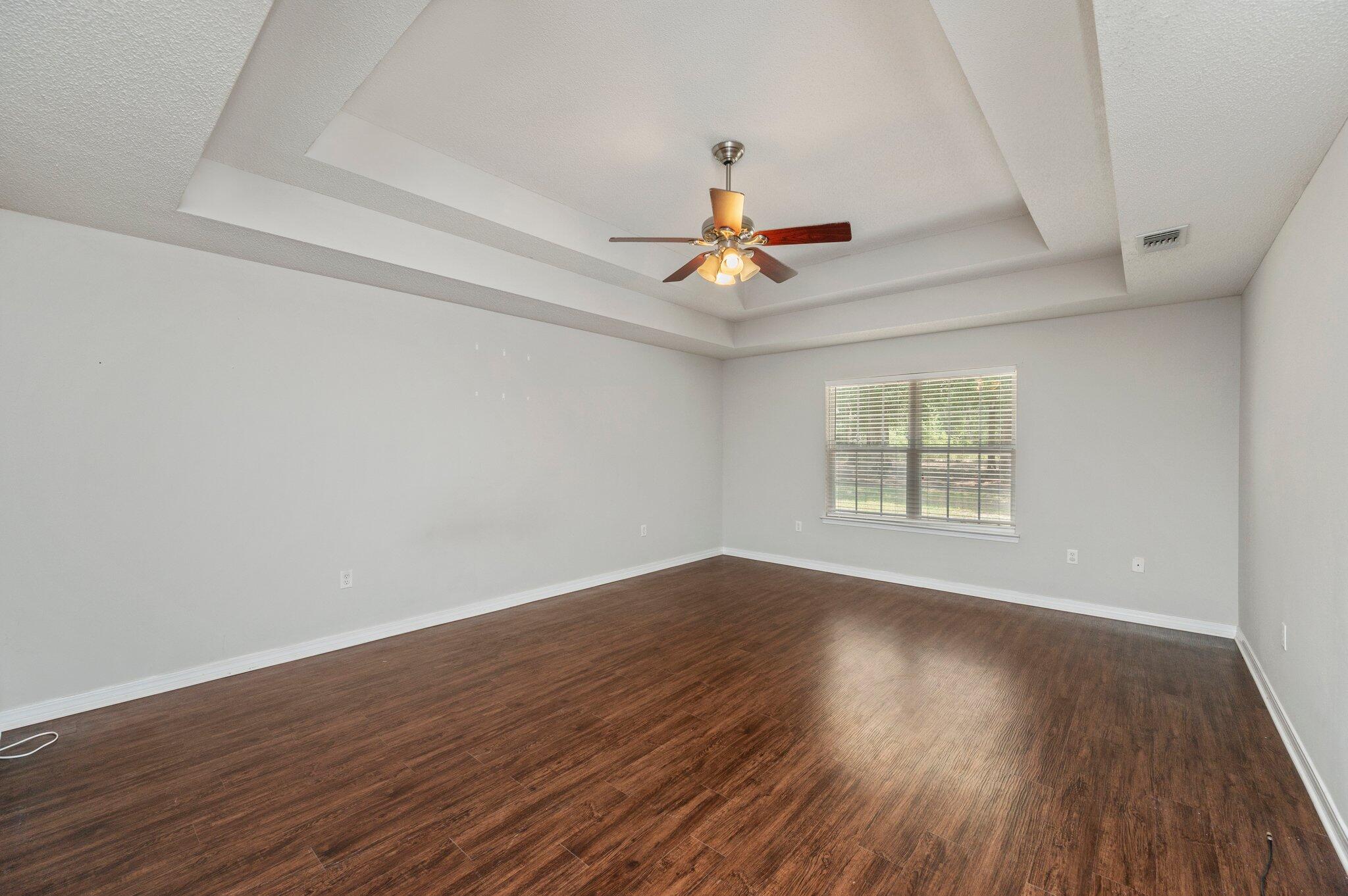 HIDDEN SPRINGS - Residential Lease