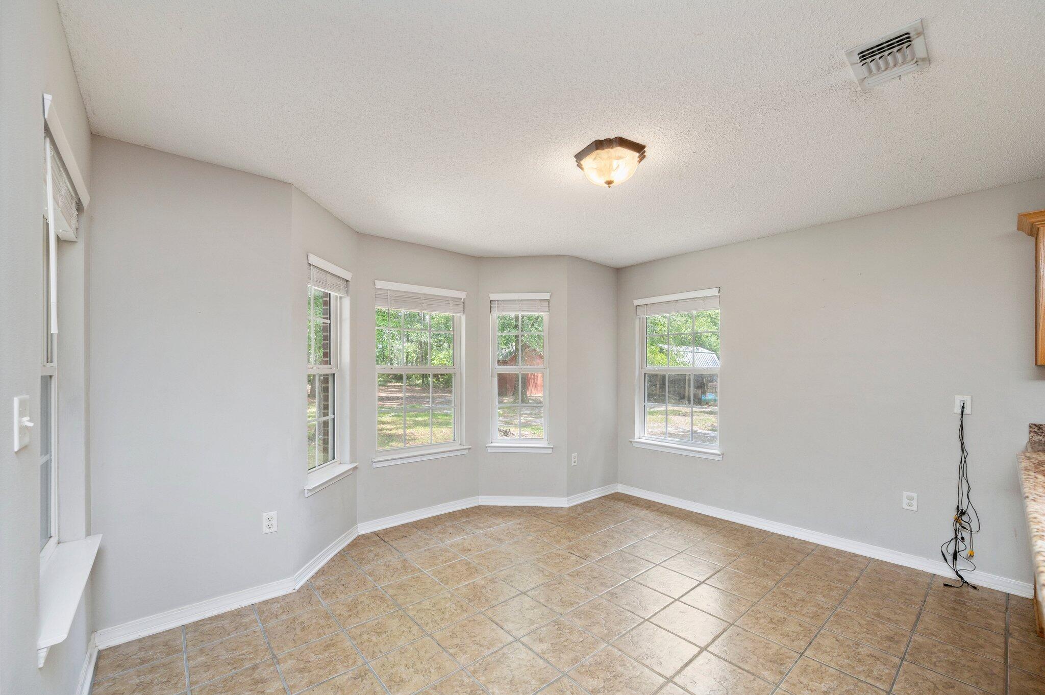 HIDDEN SPRINGS - Residential Lease