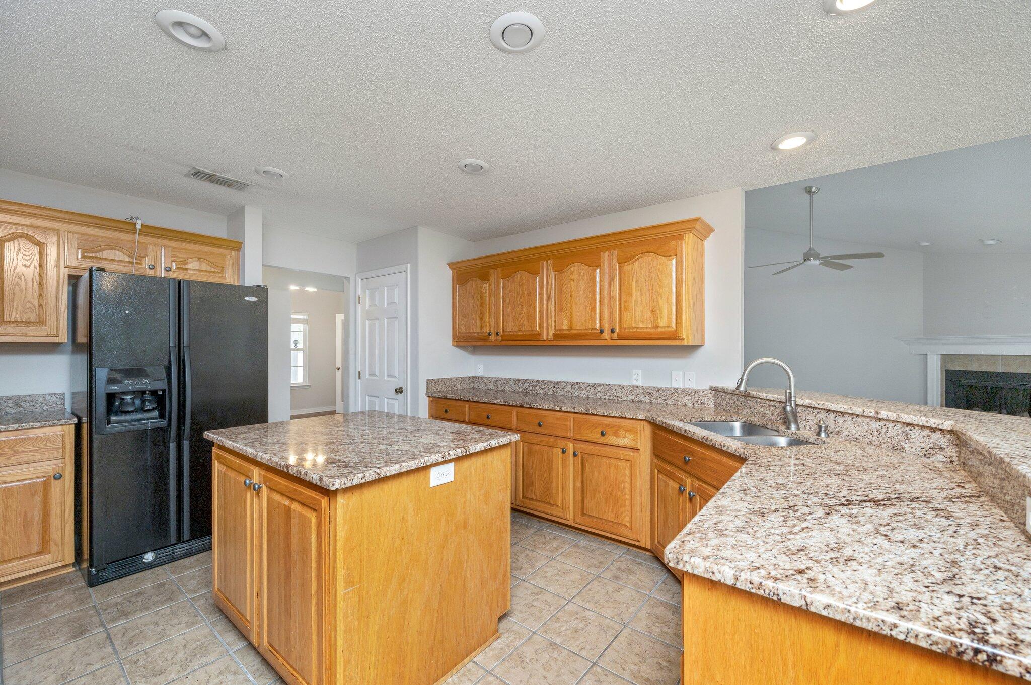 HIDDEN SPRINGS - Residential Lease