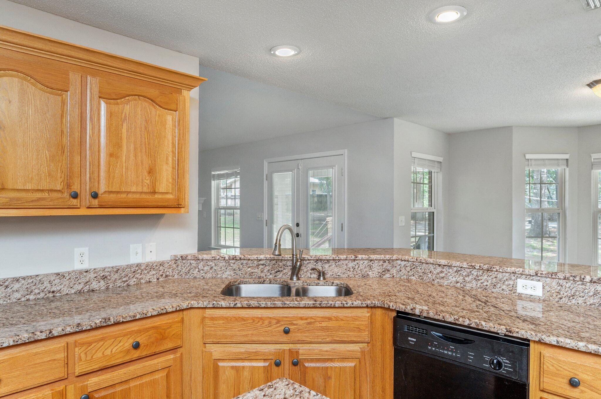 HIDDEN SPRINGS - Residential Lease