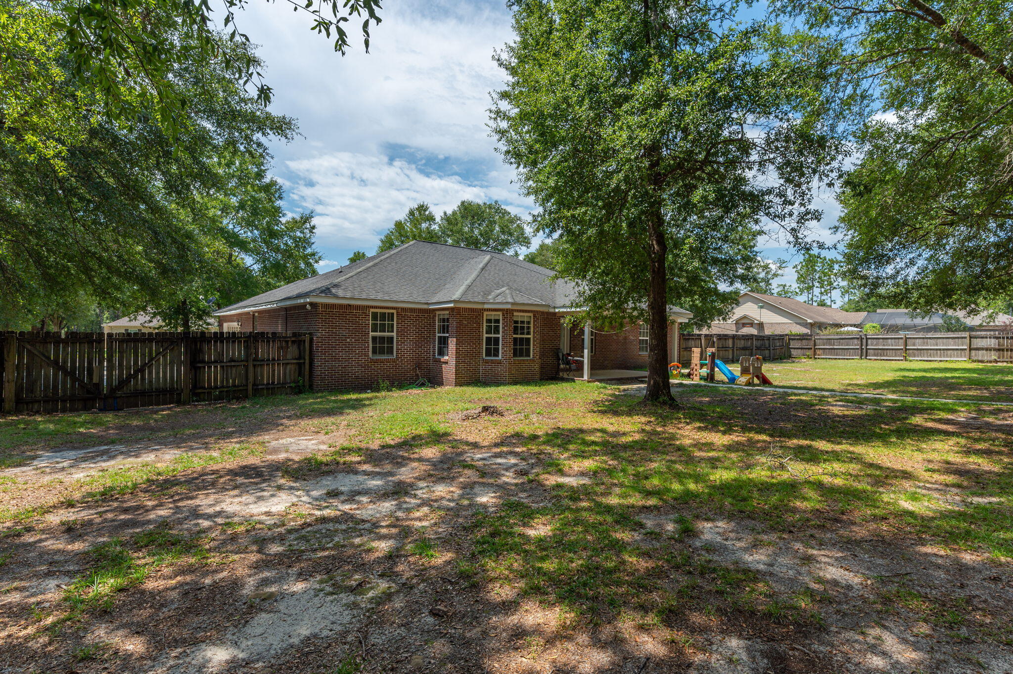 HIDDEN SPRINGS - Residential Lease