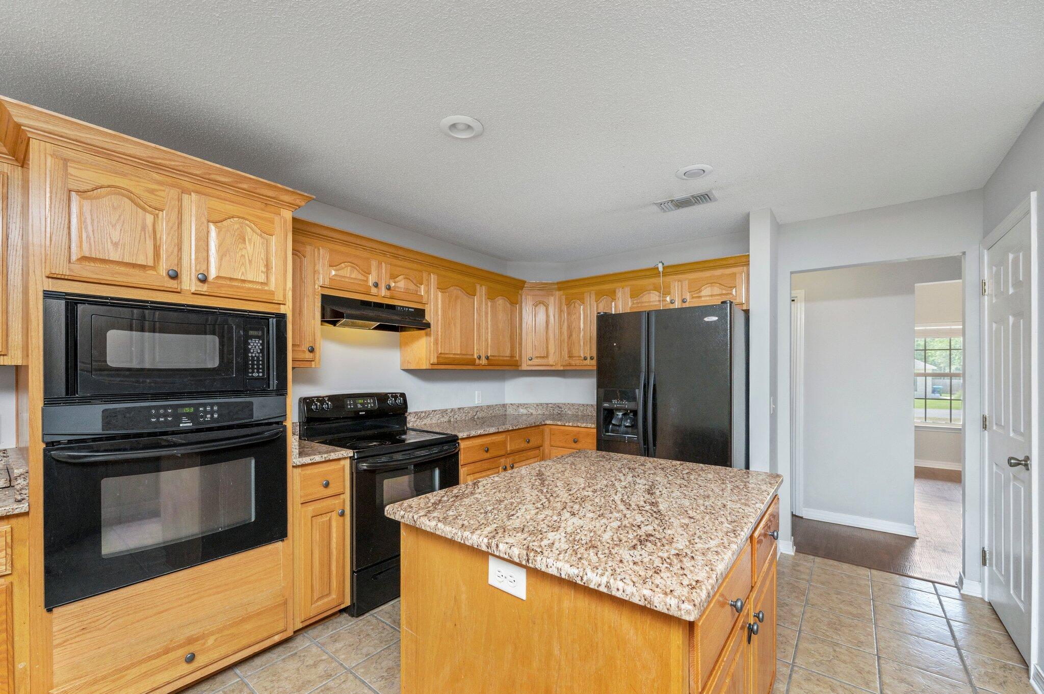 HIDDEN SPRINGS - Residential Lease