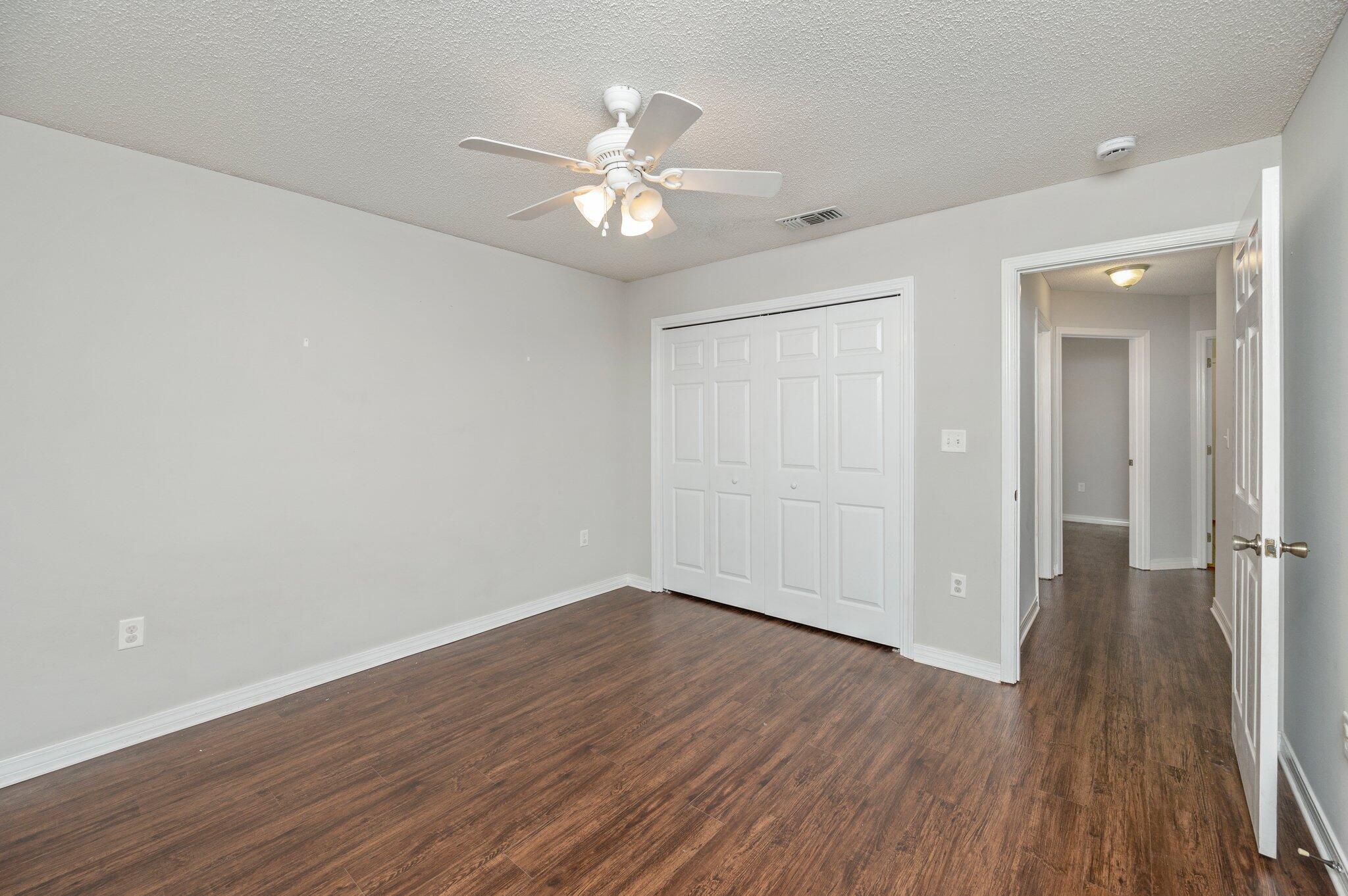 HIDDEN SPRINGS - Residential Lease