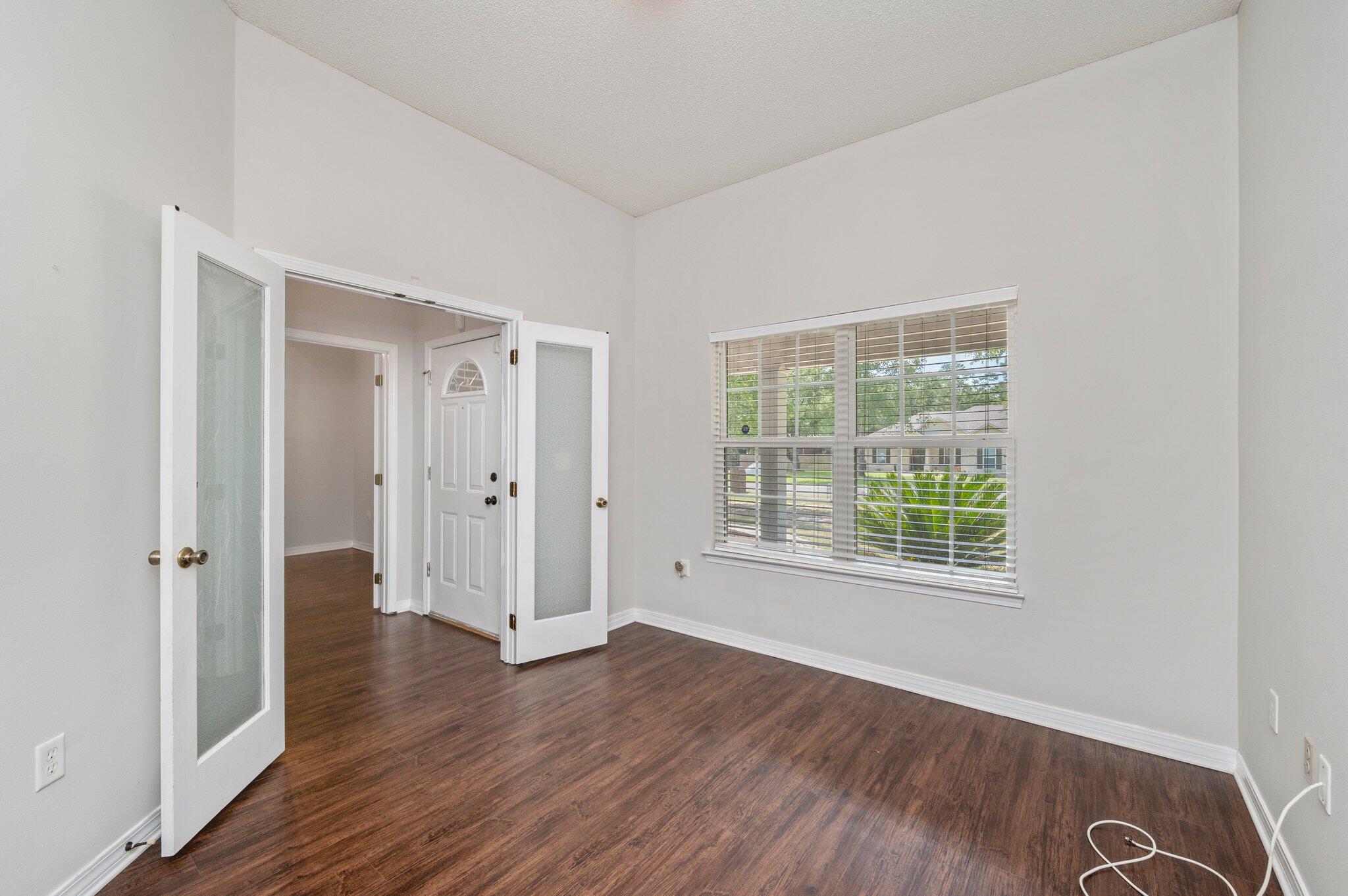 HIDDEN SPRINGS - Residential Lease