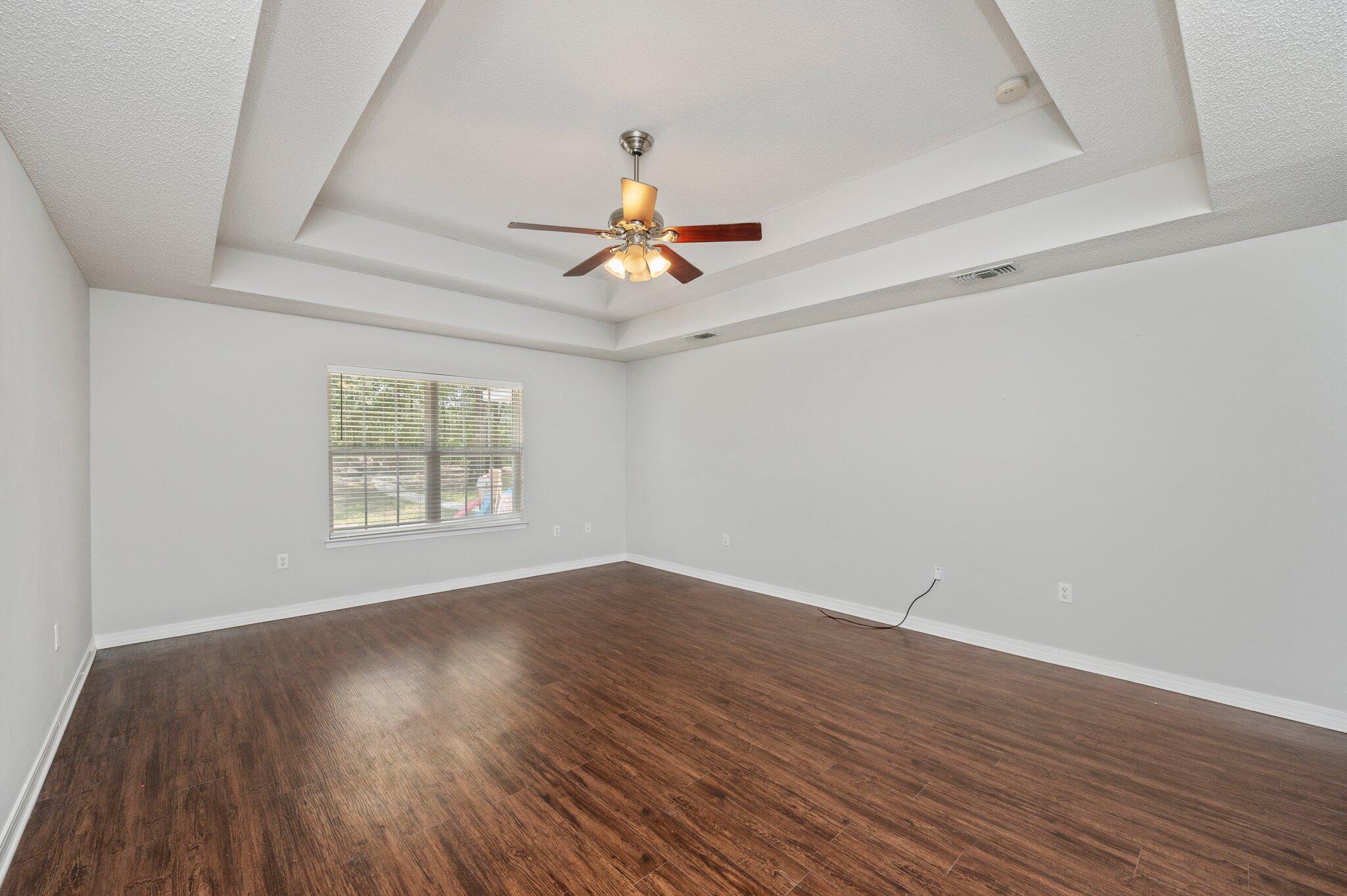 HIDDEN SPRINGS - Residential Lease