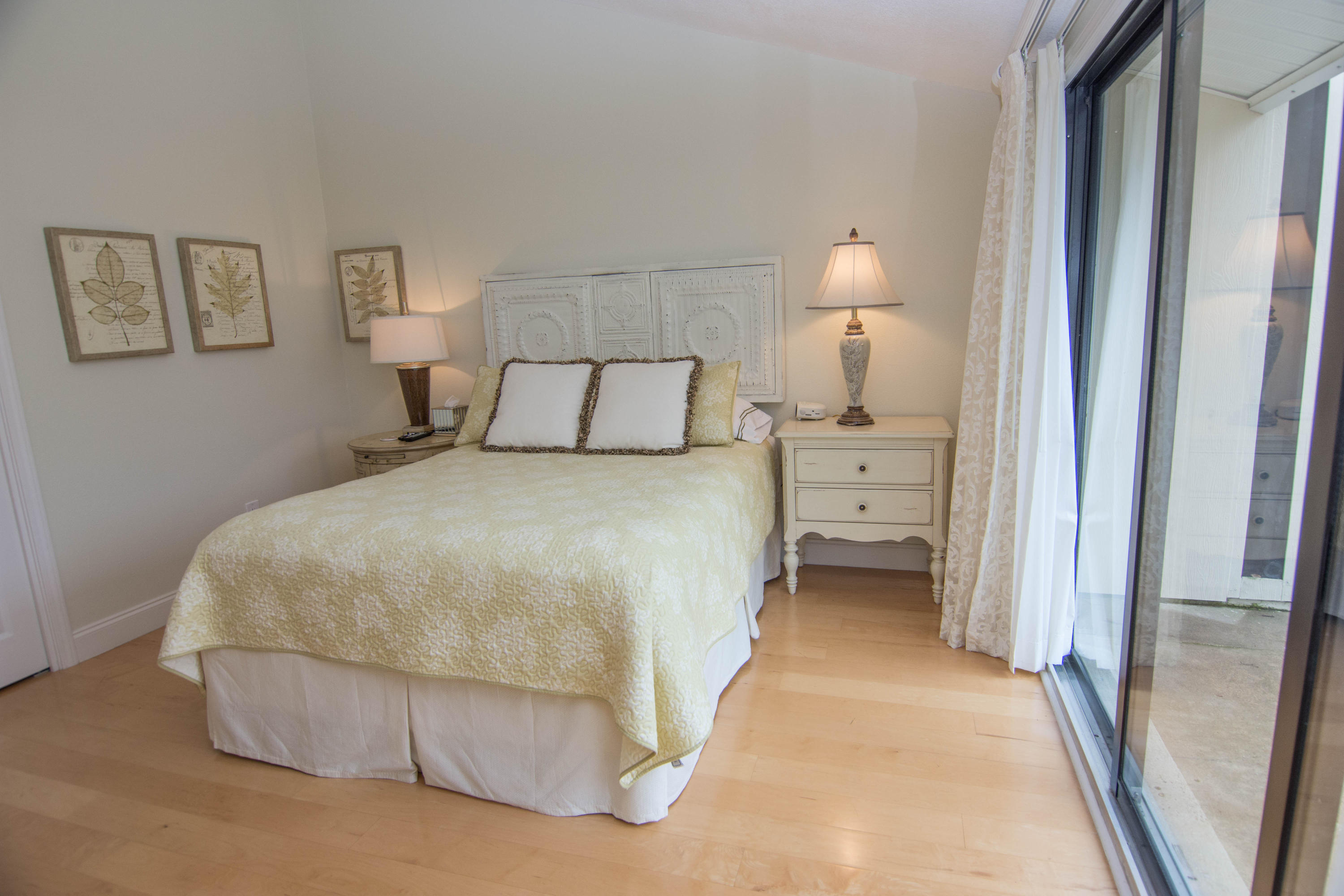 BAYOU VILLAGE CONDO PH 2 - Residential