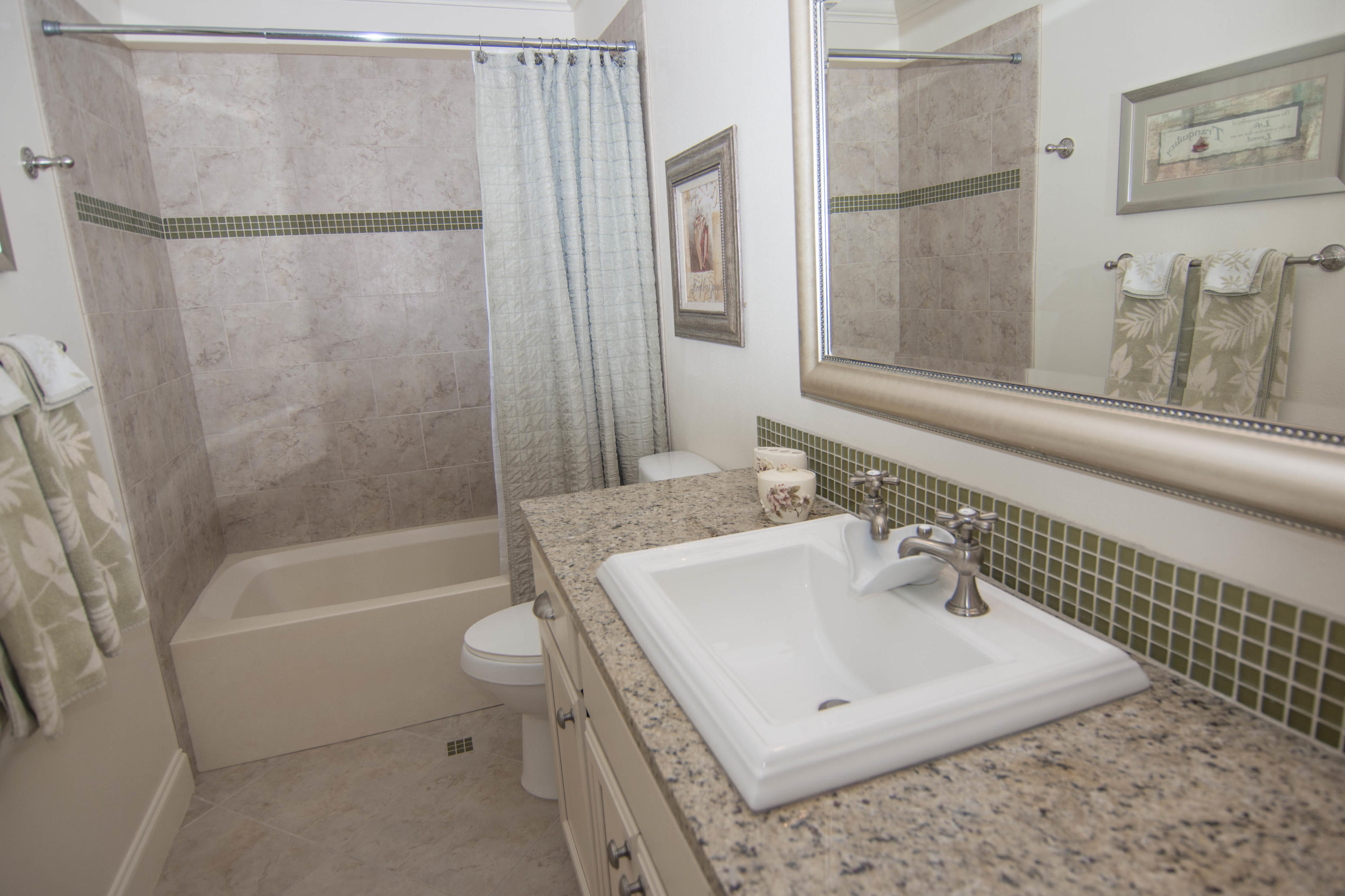 BAYOU VILLAGE CONDO PH 2 - Residential