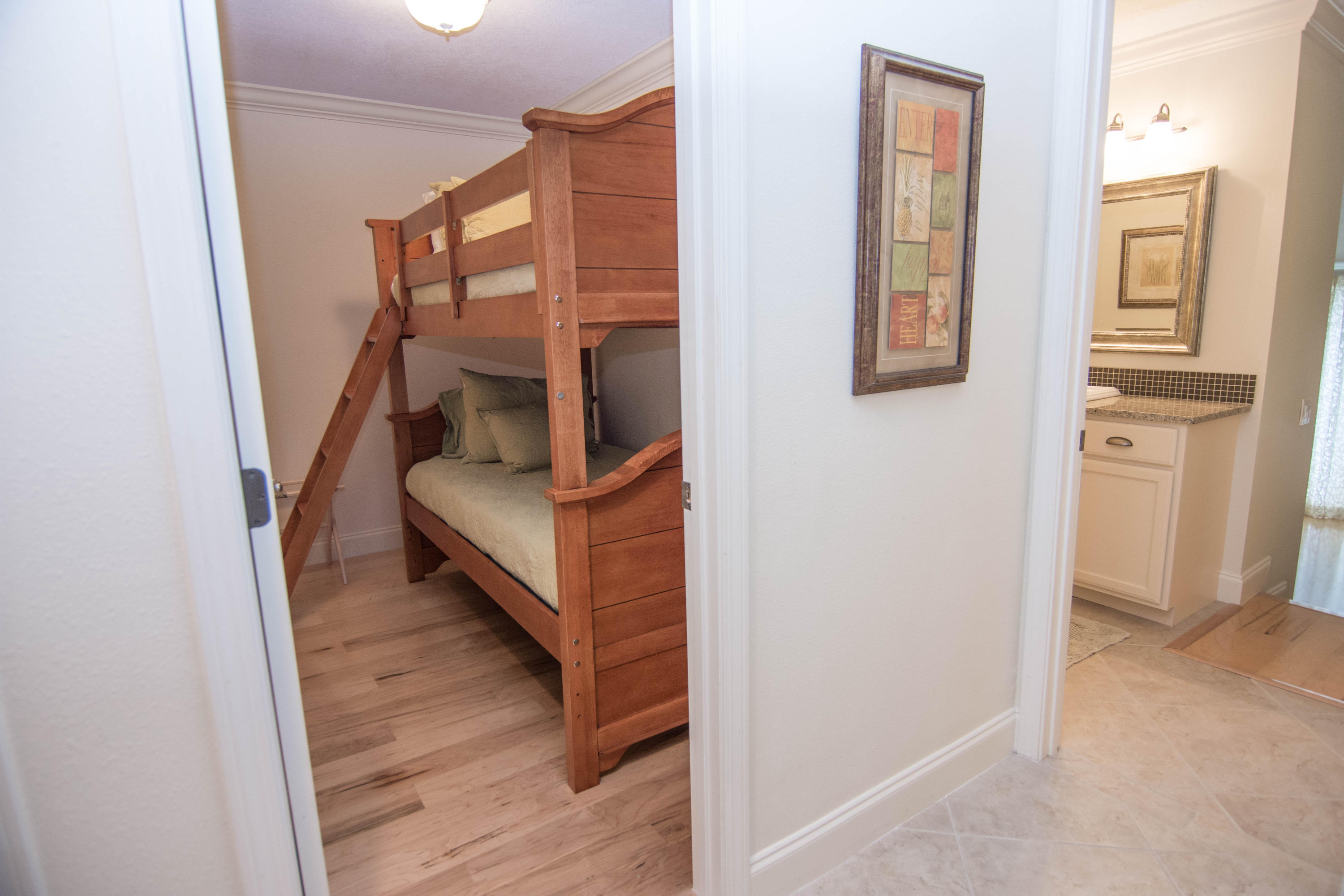 BAYOU VILLAGE CONDO PH 2 - Residential