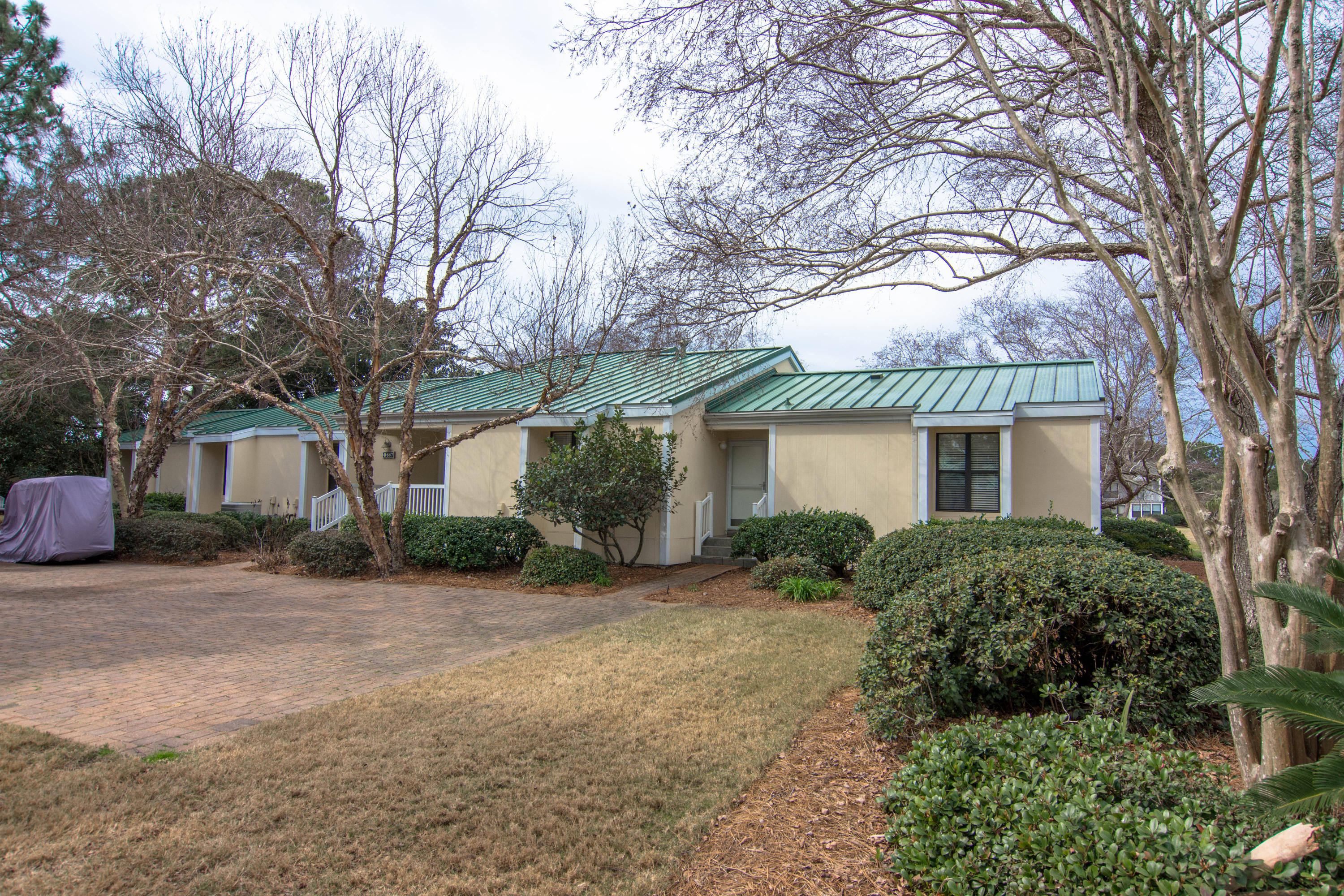 BAYOU VILLAGE CONDO PH 2 - Residential