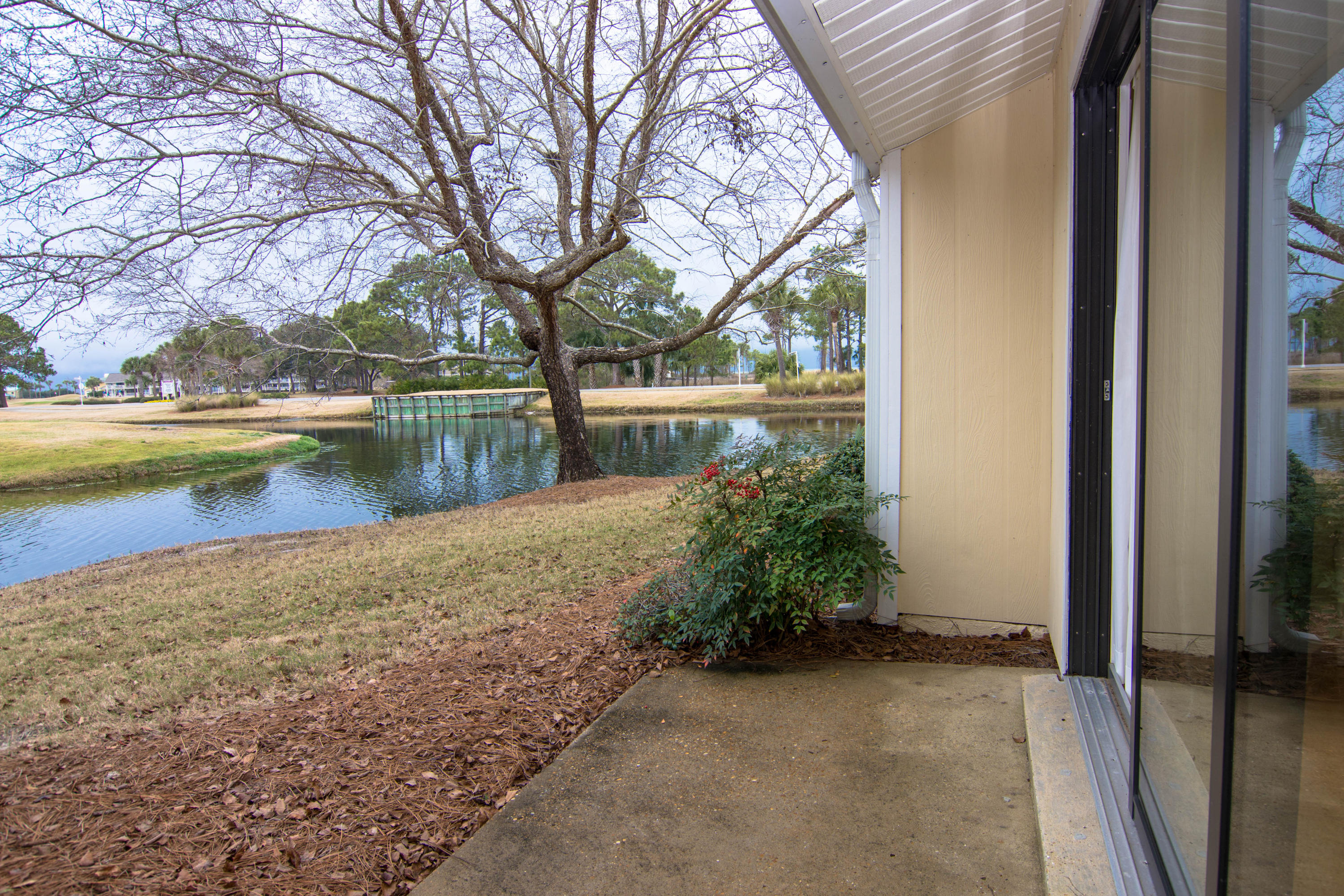 BAYOU VILLAGE CONDO PH 2 - Residential