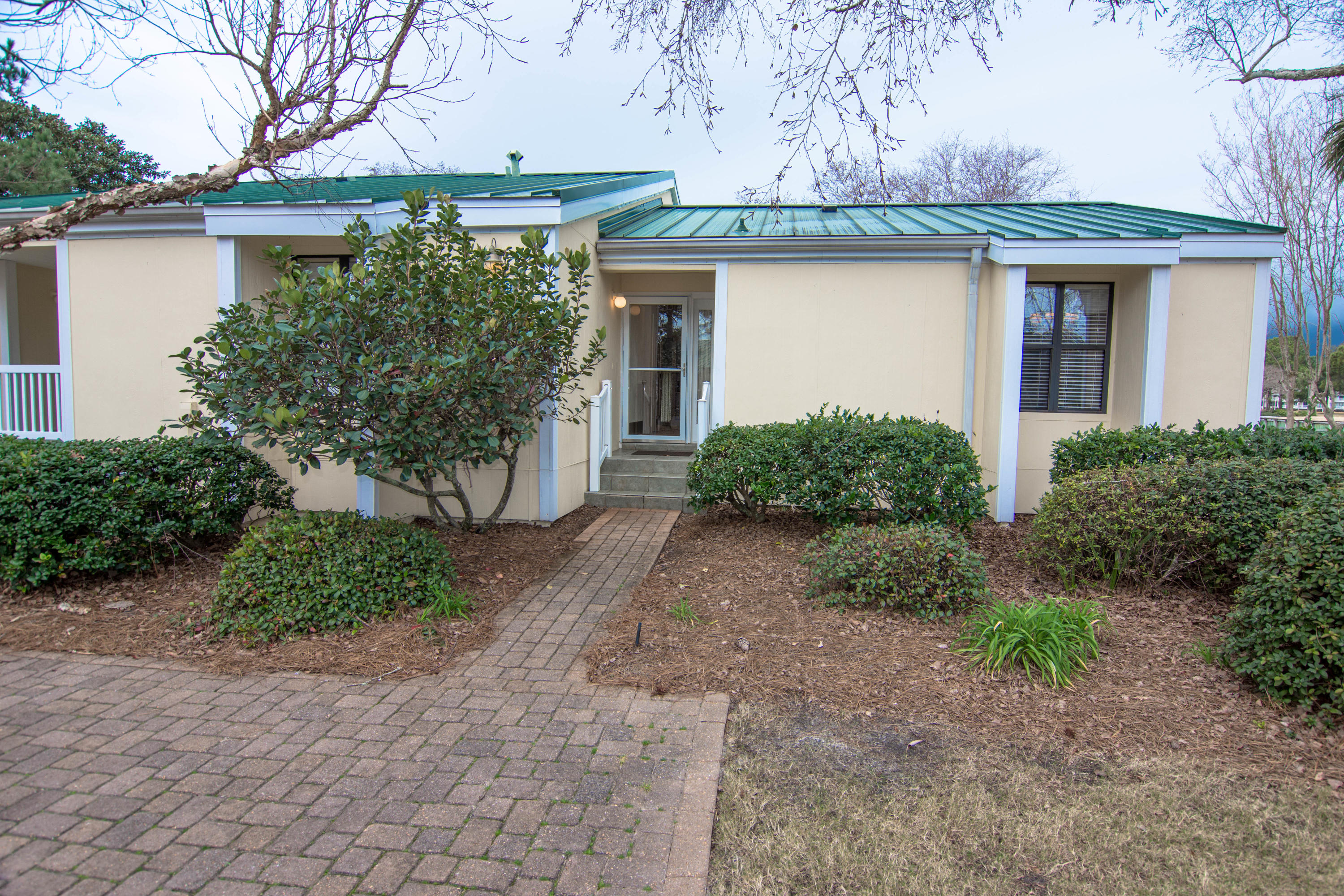 BAYOU VILLAGE CONDO PH 2 - Residential
