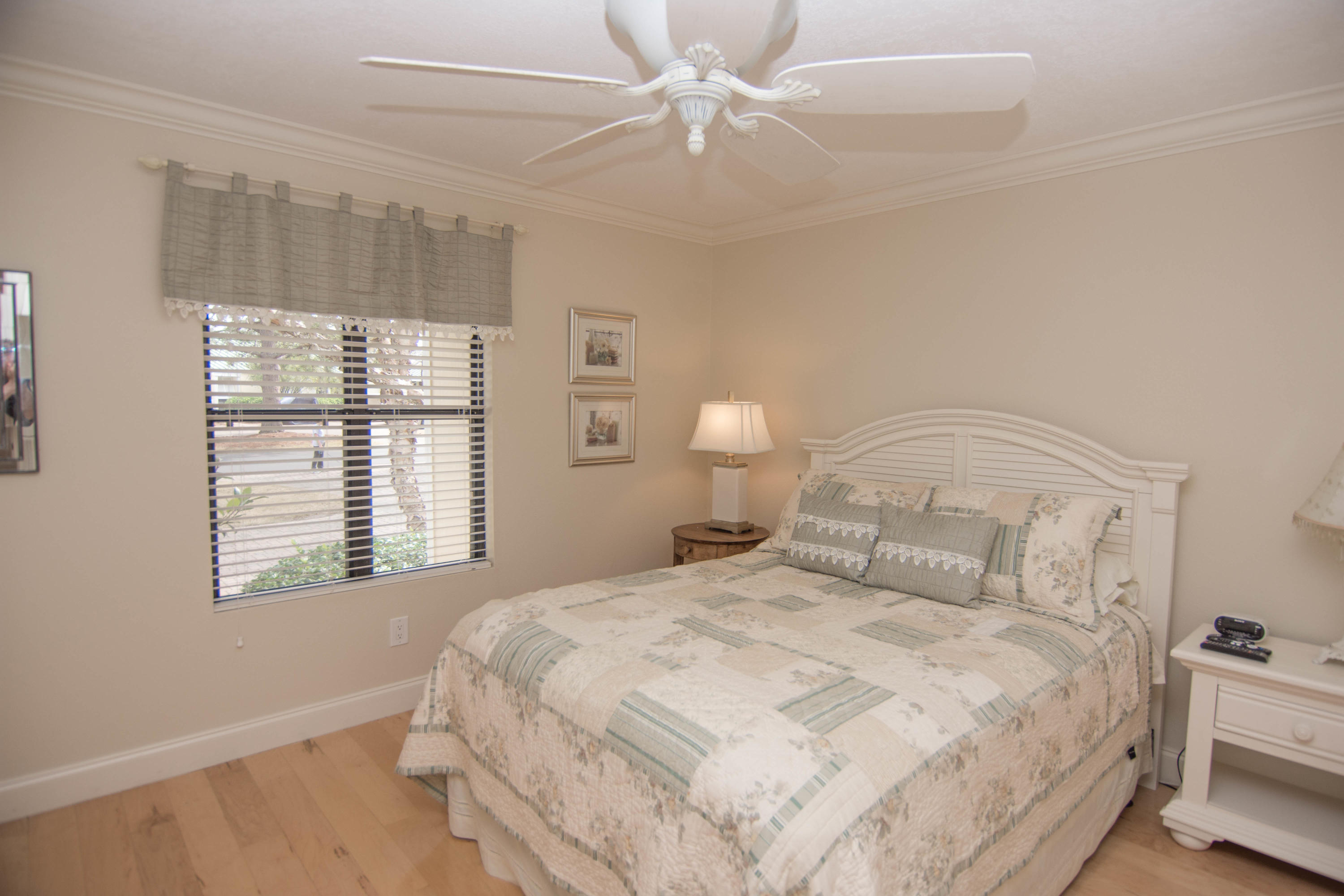 BAYOU VILLAGE CONDO PH 2 - Residential