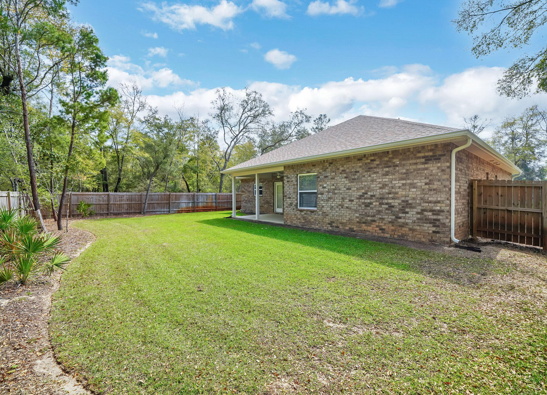 NO RECORDED SUBDIVISION - Residential Lease