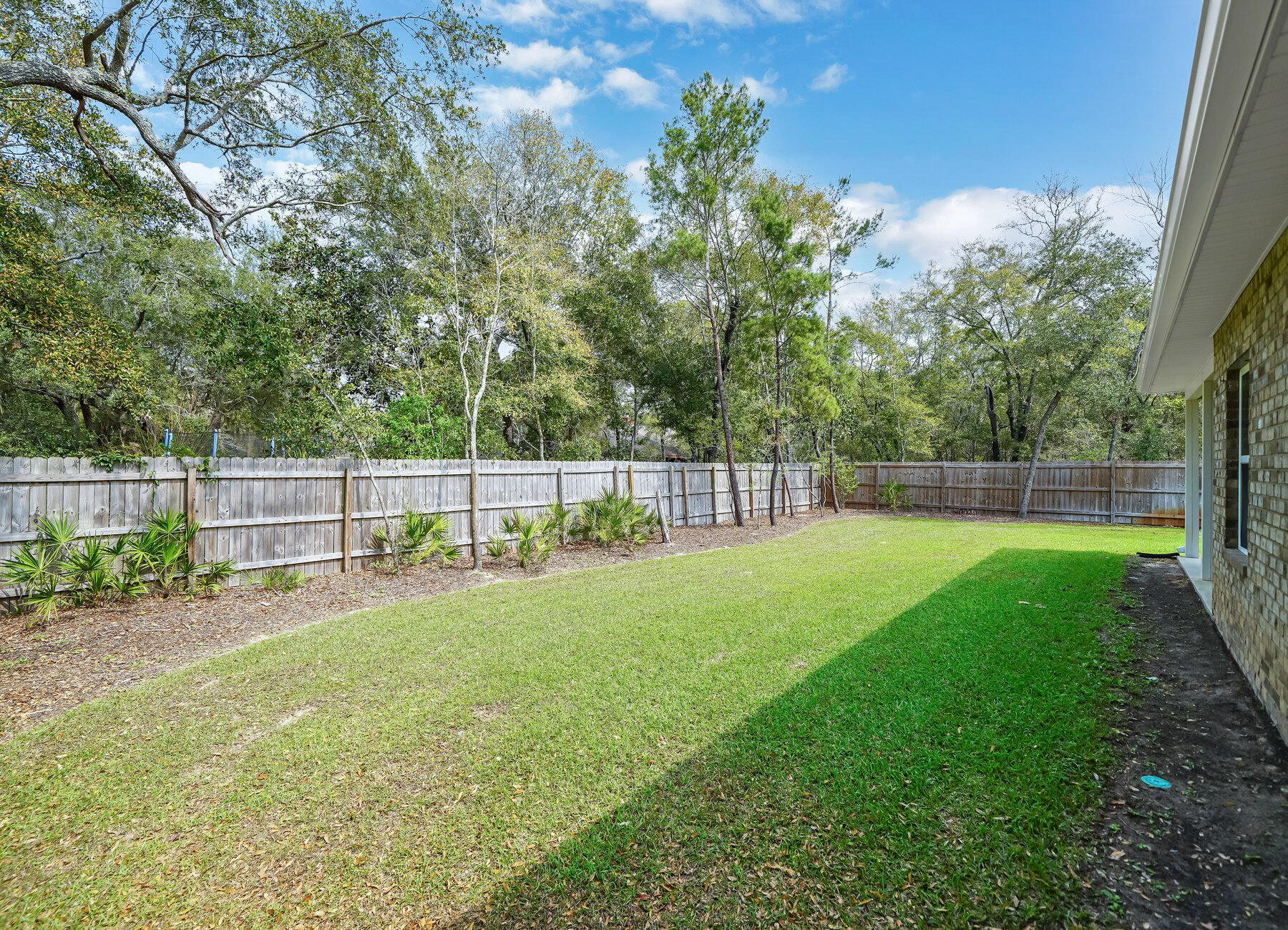 NO RECORDED SUBDIVISION - Residential Lease
