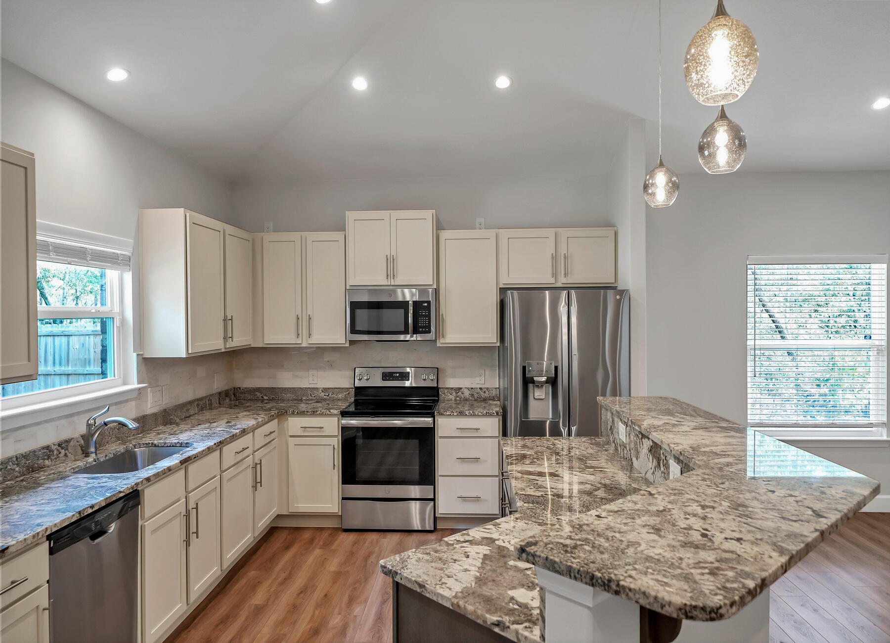 NO RECORDED SUBDIVISION - Residential Lease