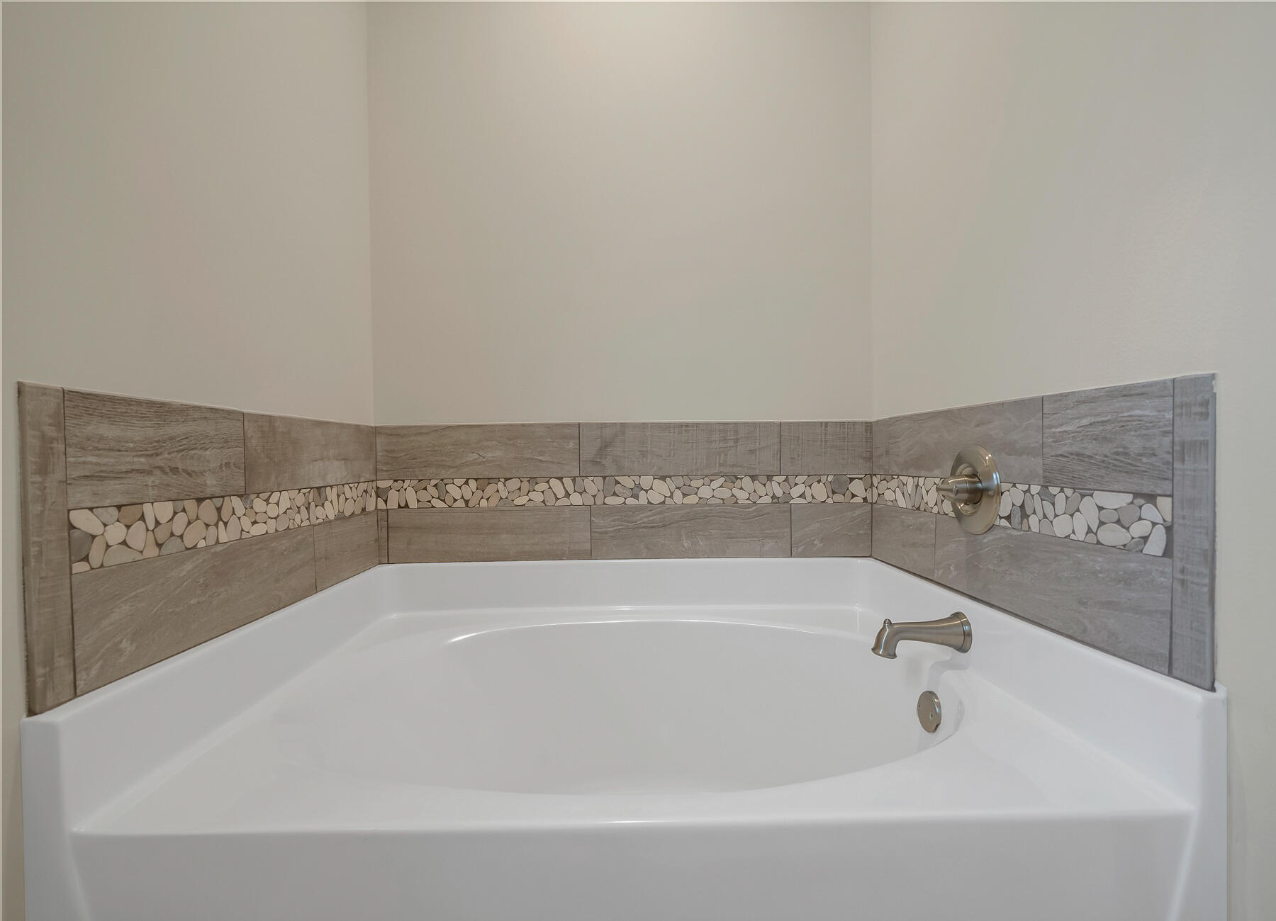 NO RECORDED SUBDIVISION - Residential Lease