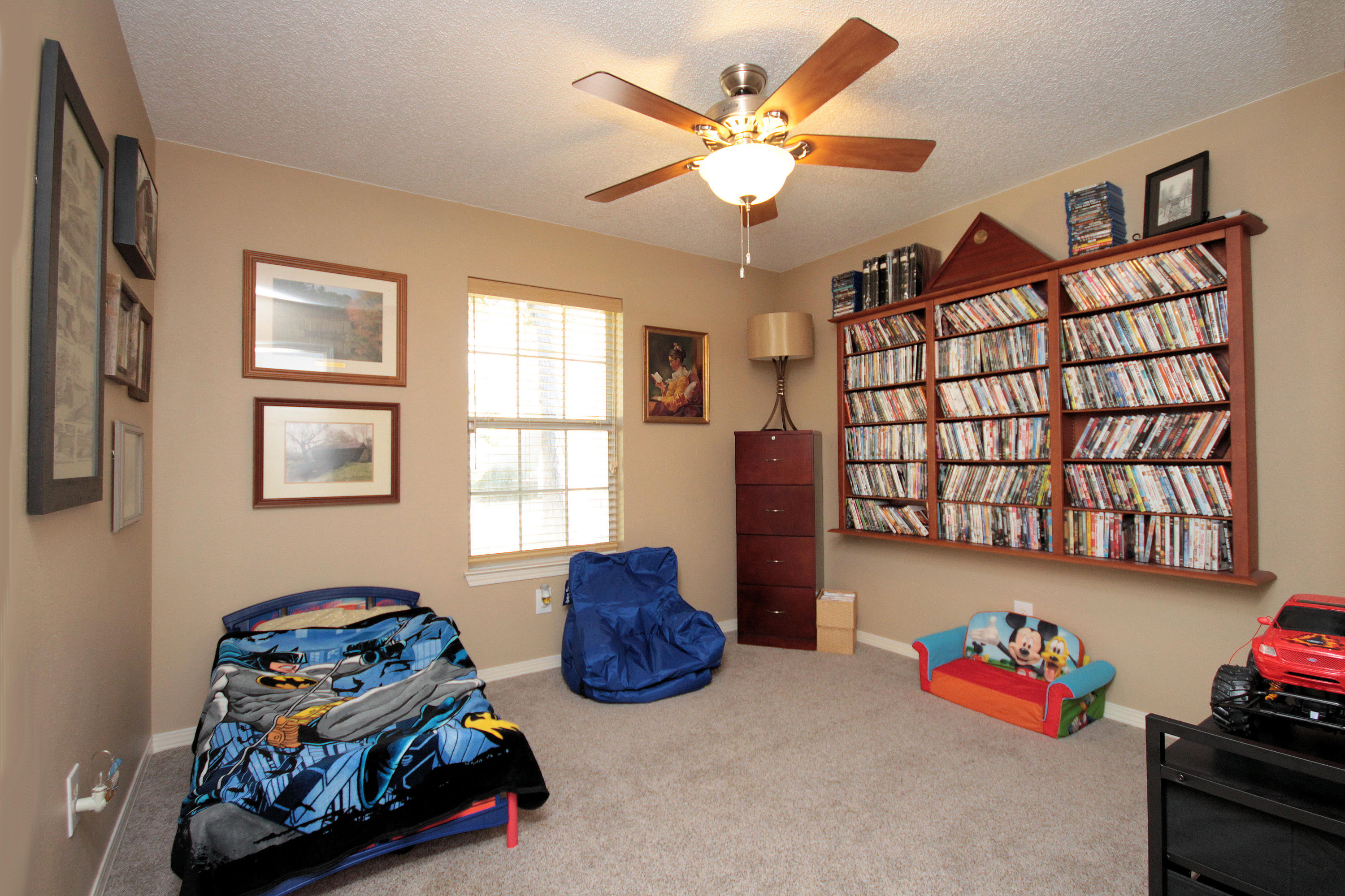 WOODLAND SHORES - Residential