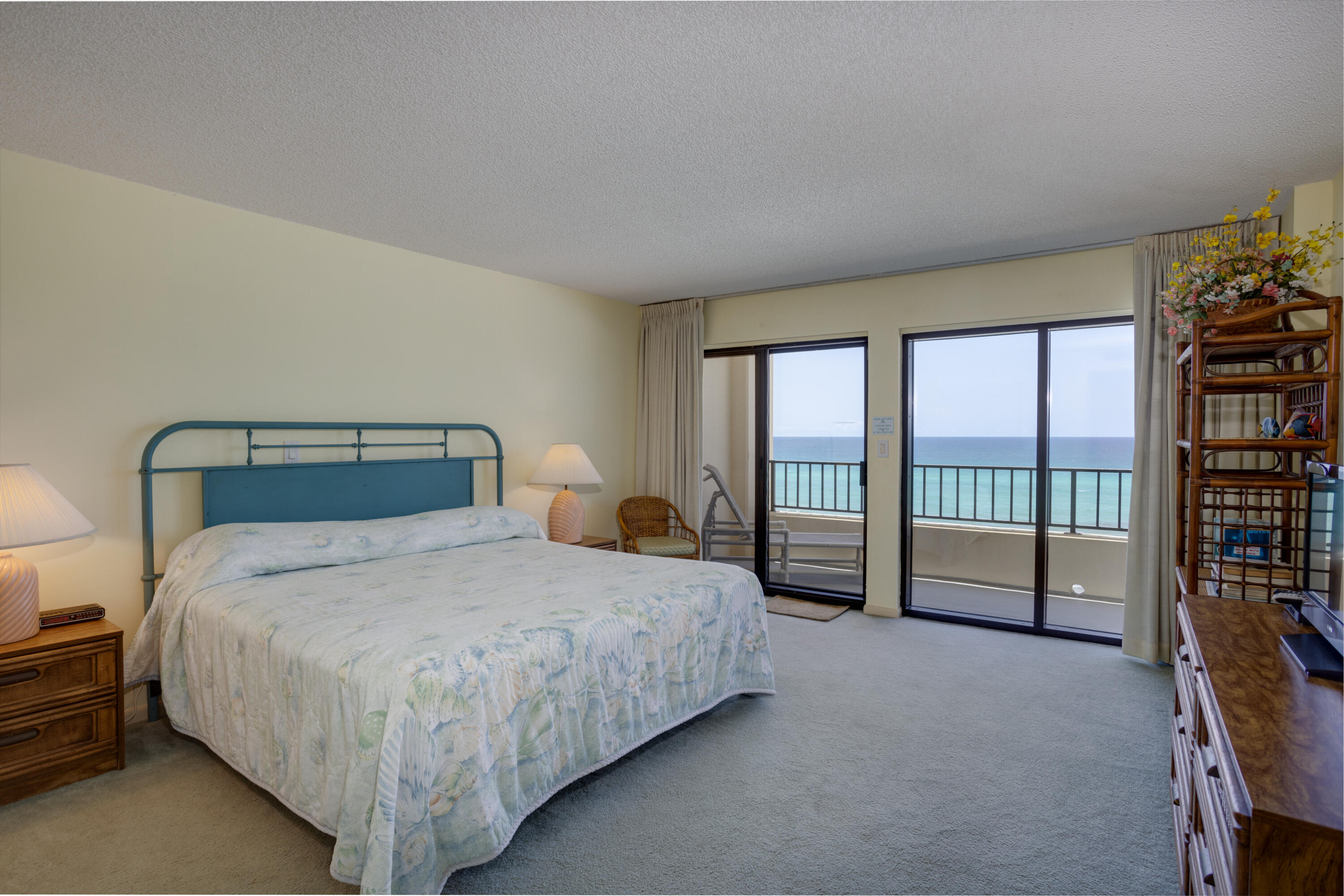 Surf Dweller Condomiums - Residential