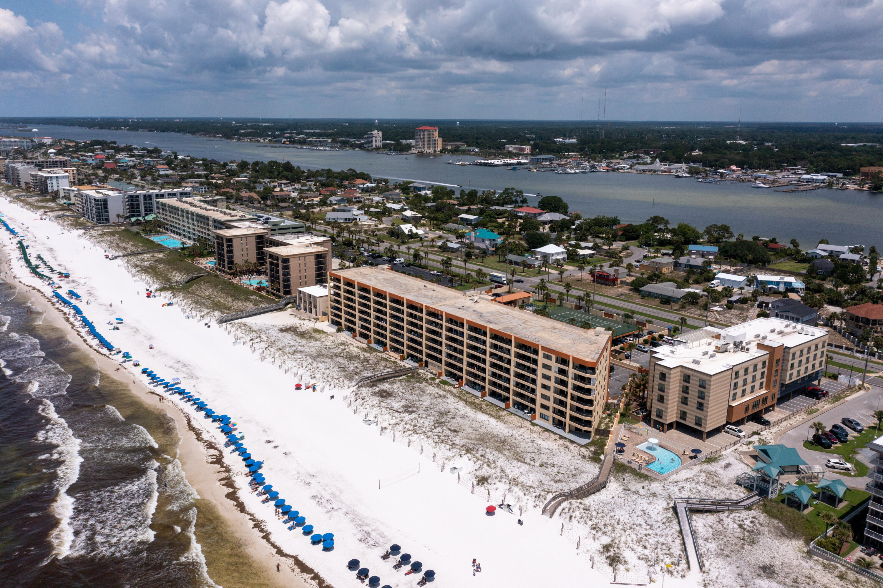 Surf Dweller Condomiums - Residential