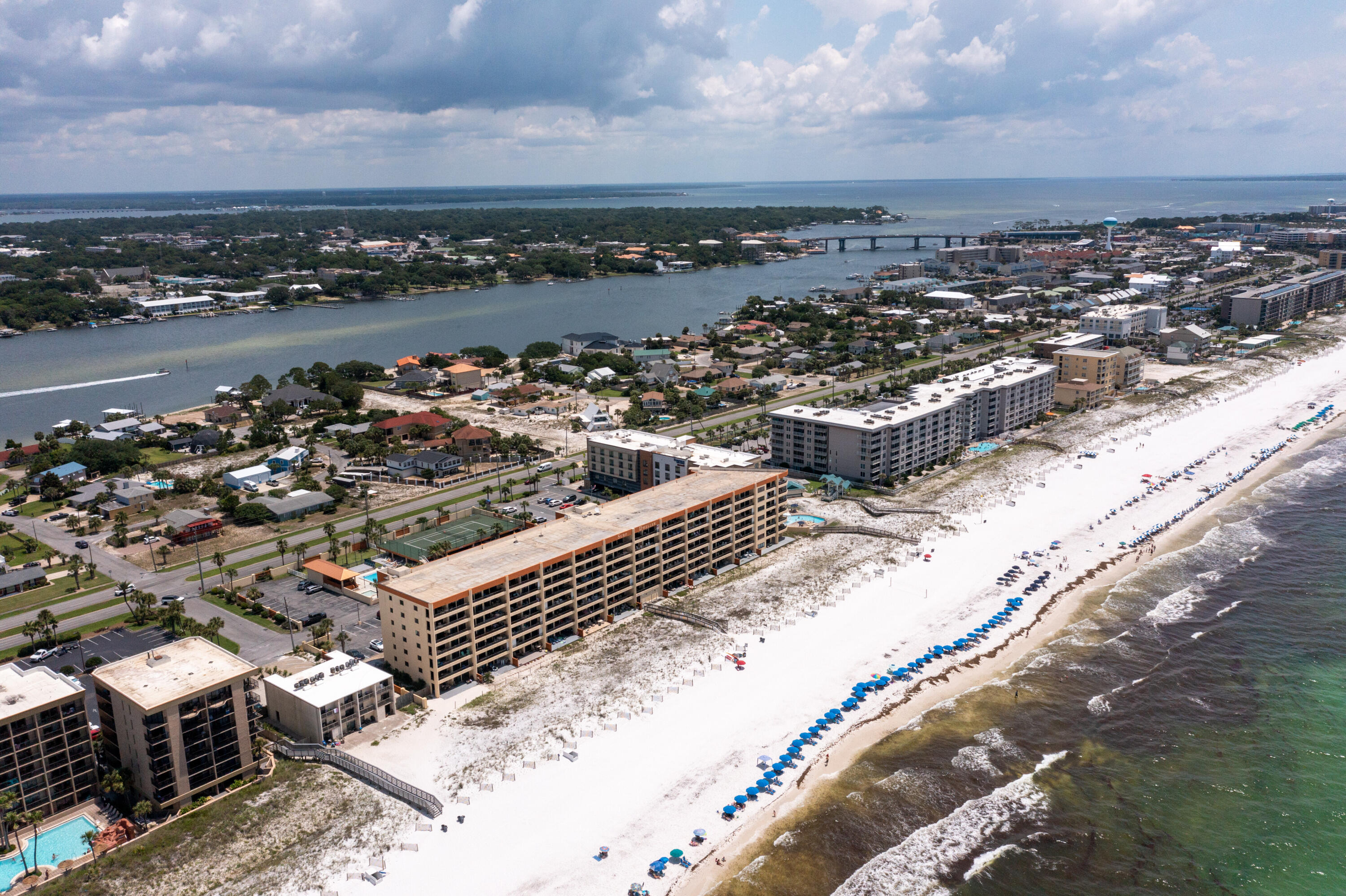 Surf Dweller Condomiums - Residential