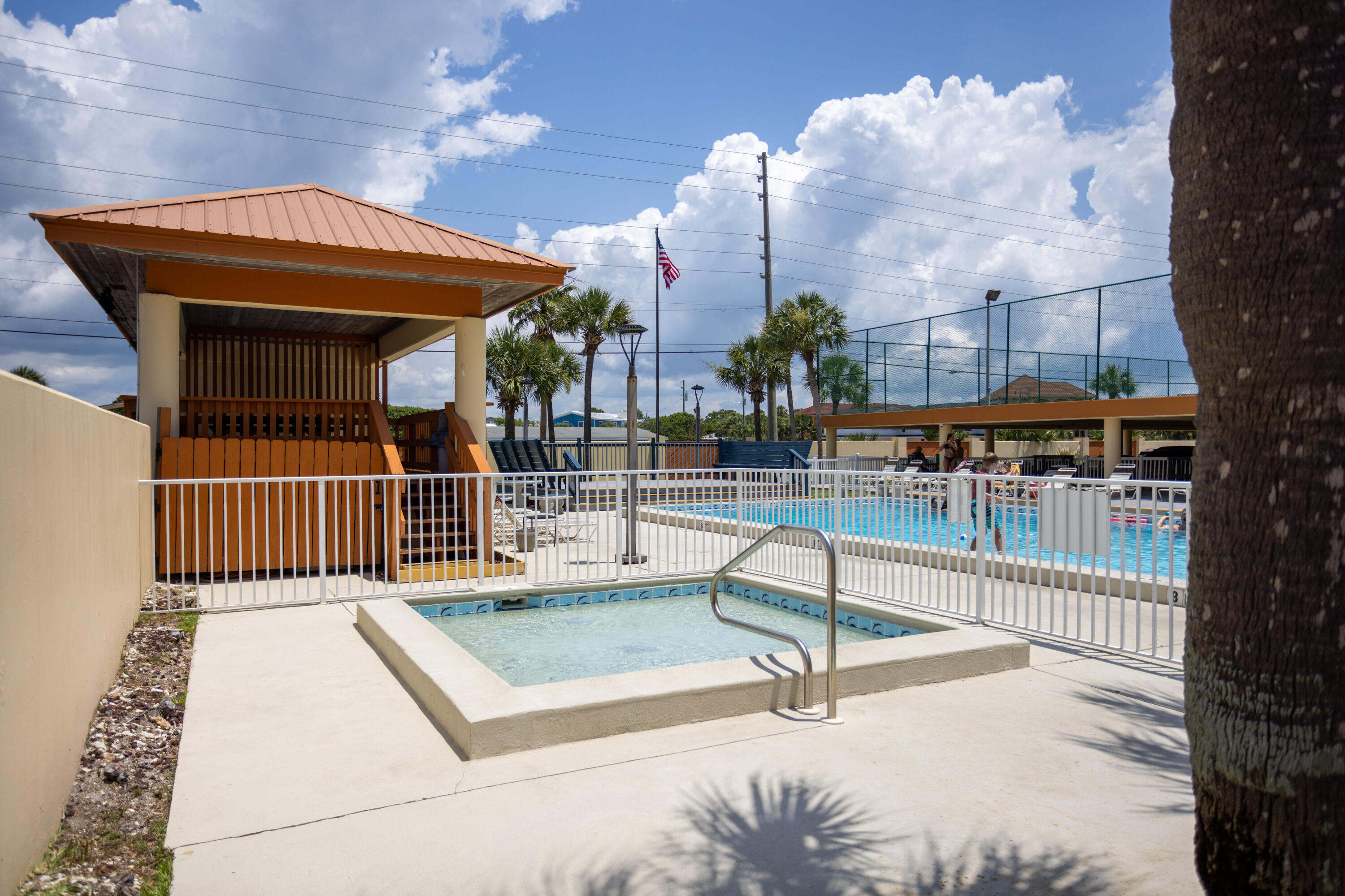 Surf Dweller Condomiums - Residential