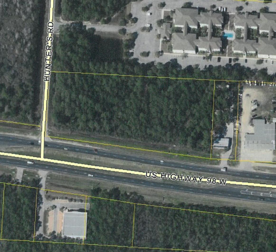 Great business location in a busy, growing area with high visibility on Highway 98. Owner and officer of Hunters Road, LLC is a licensed realtor in the State of Florida.