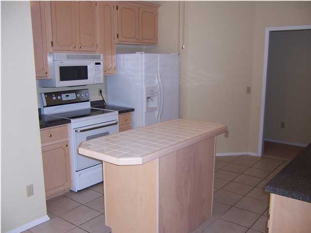 PARKWOOD COURT AT BLUEWATER BAY - Residential Lease