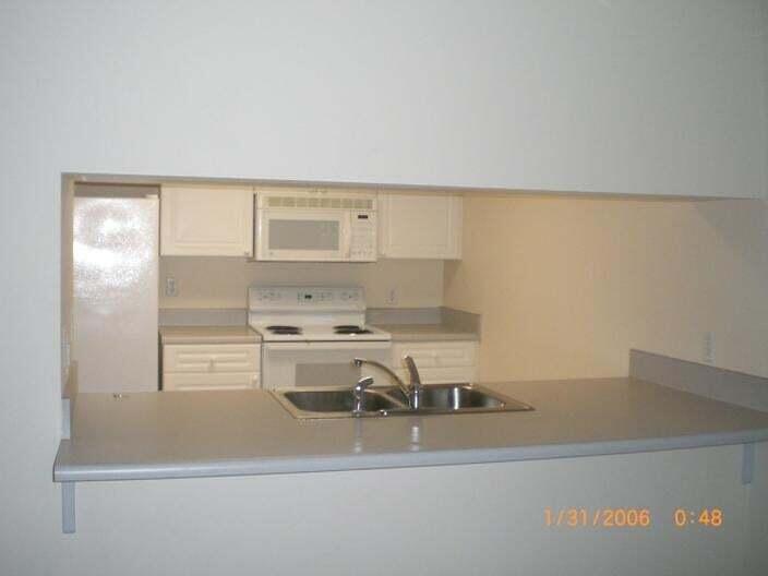 CAMBRIDGE VILLAGE T/H - Residential Lease