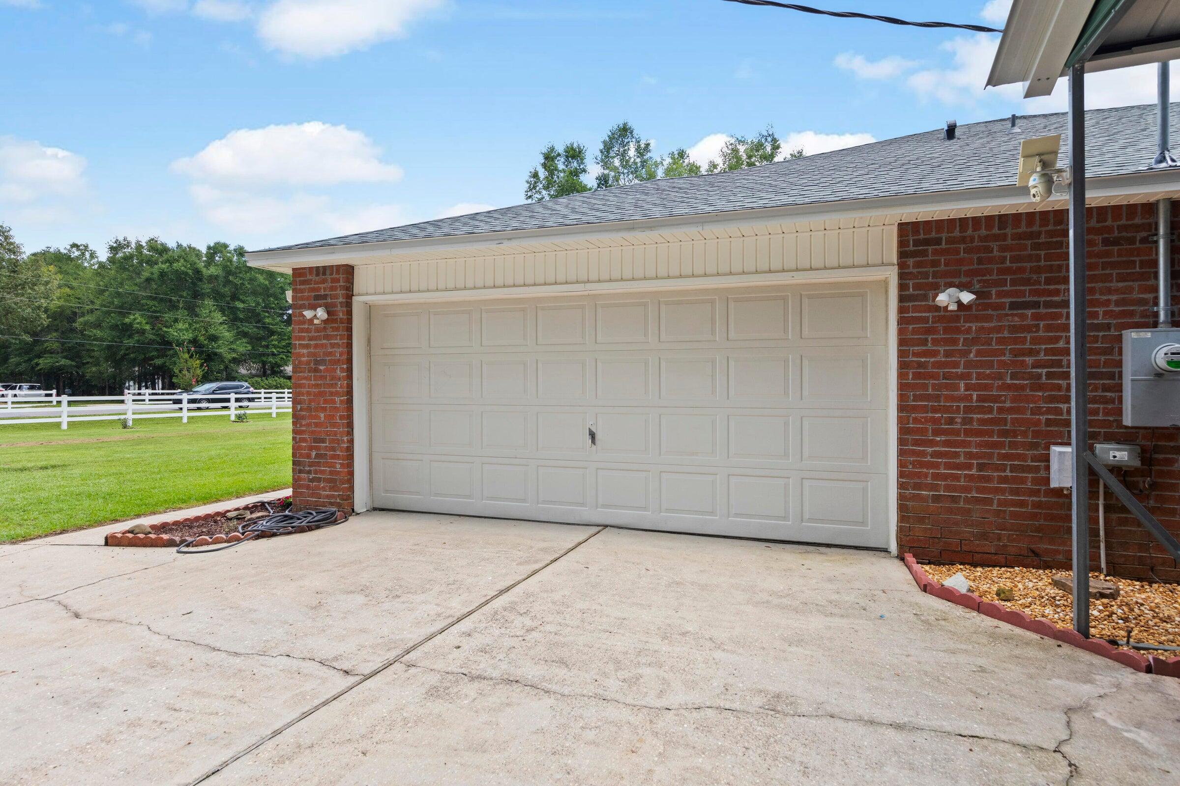 COUNTRYWOOD EST - Residential