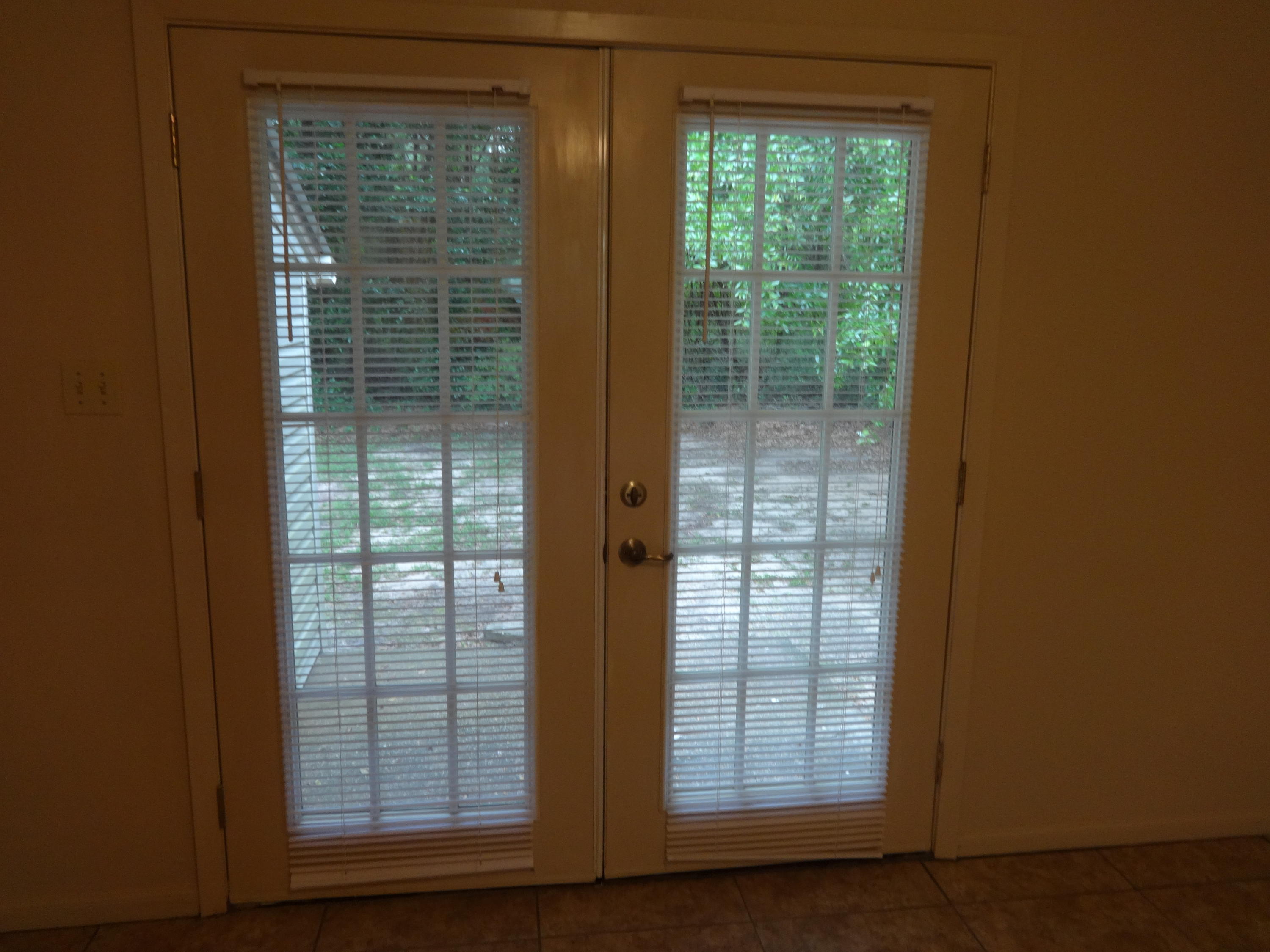 OAKDALE MINI FARMS - Residential Lease