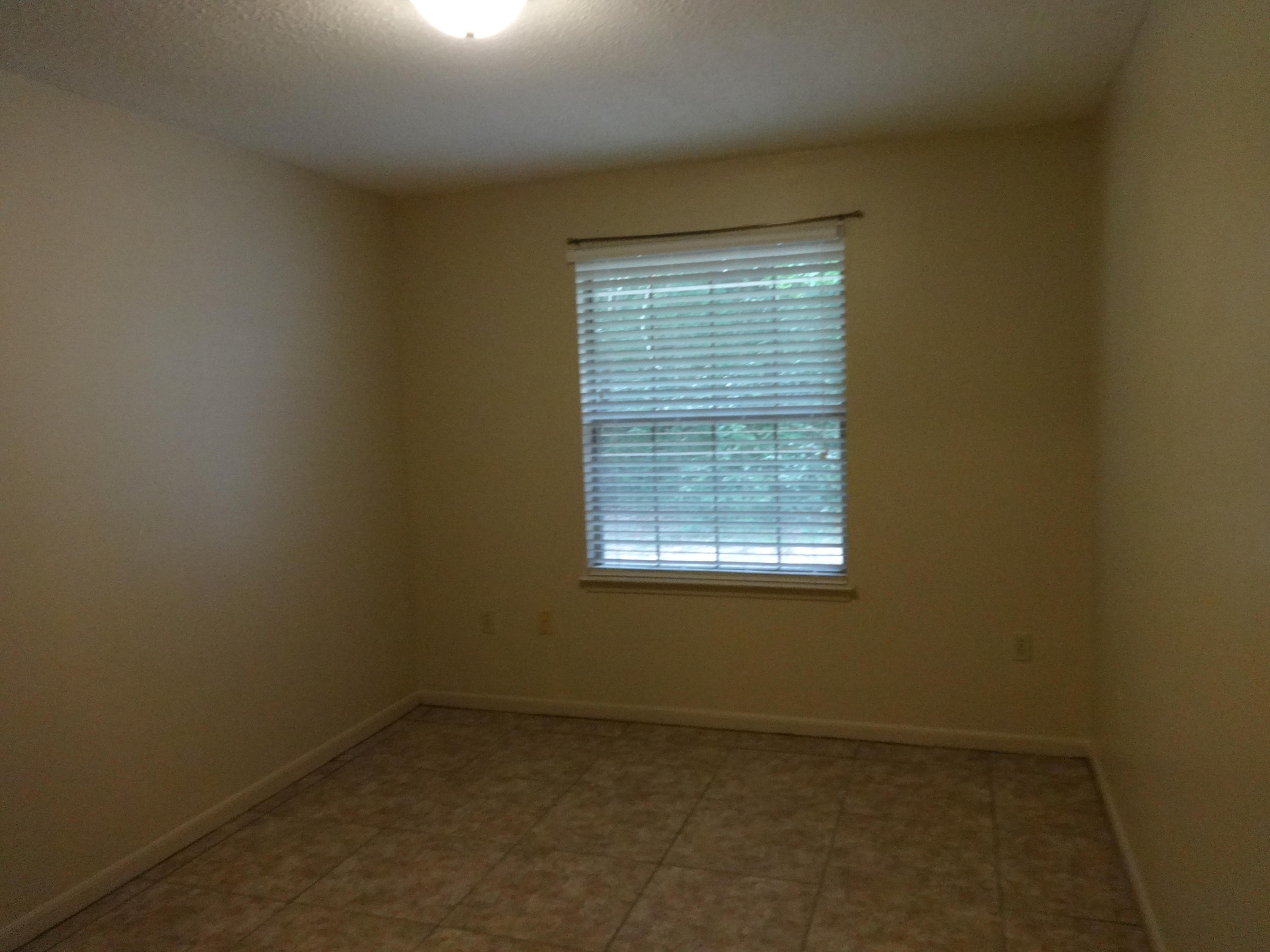 OAKDALE MINI FARMS - Residential Lease