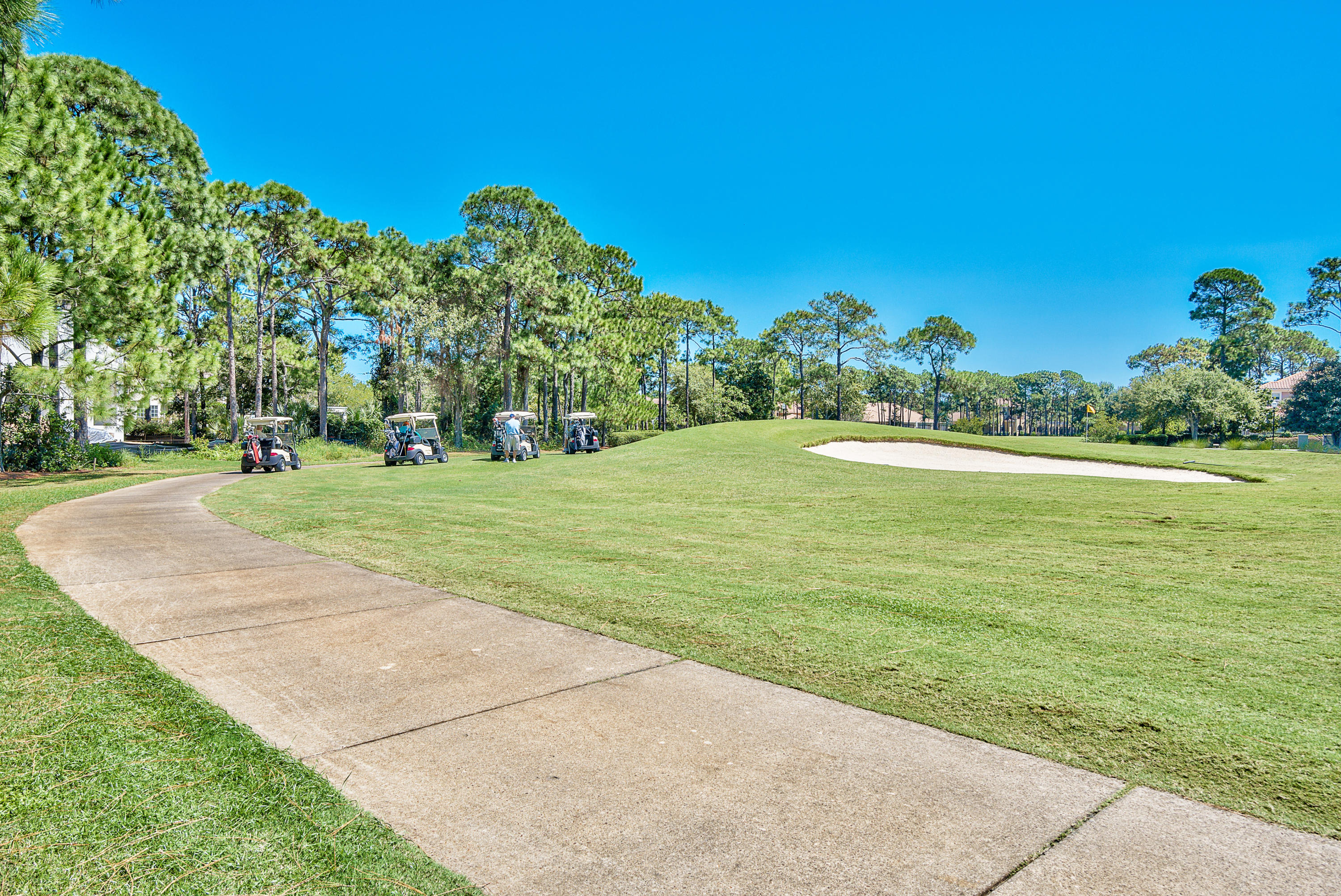 BAYTOWNE AVE EAST - Residential