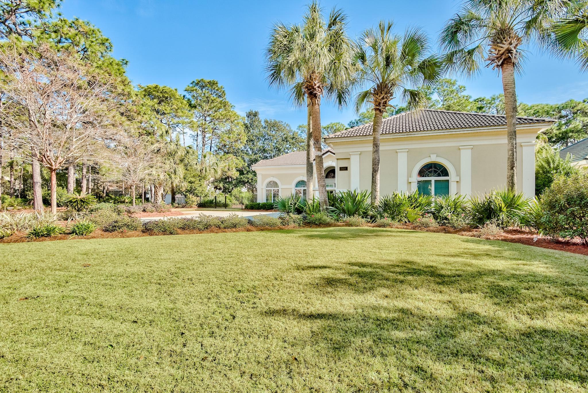 BAYTOWNE AVE EAST - Residential