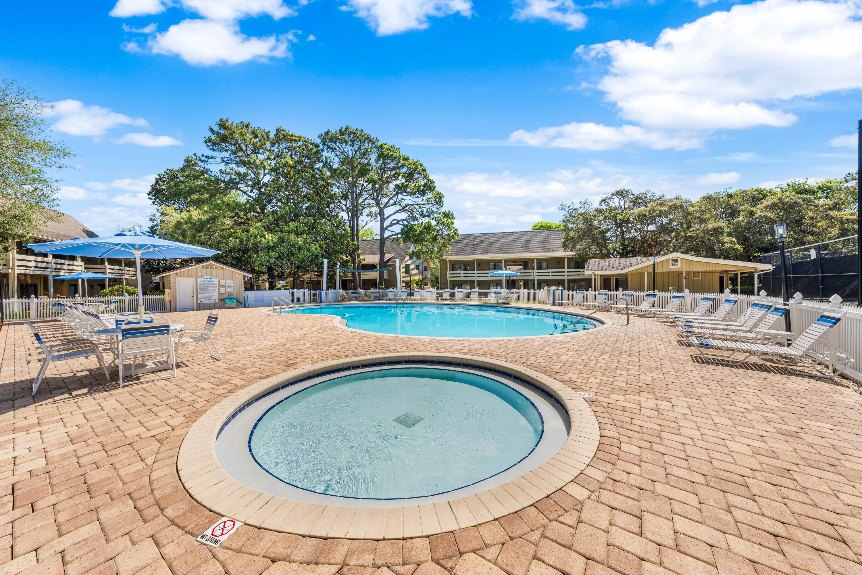 ARIEL DUNES - Residential