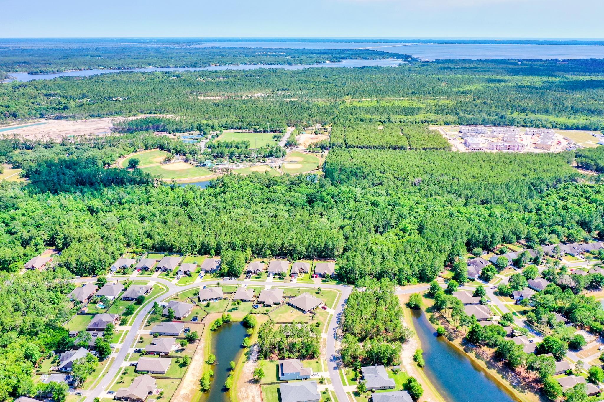 HAMMOCK BAY - Land