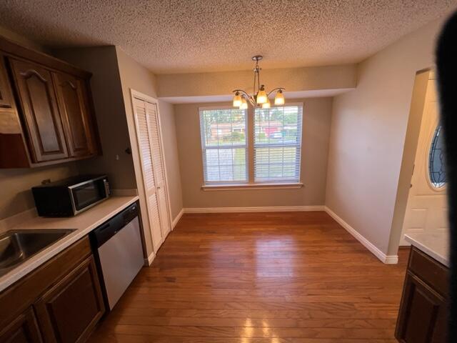 PORT DIXIE - Residential Lease