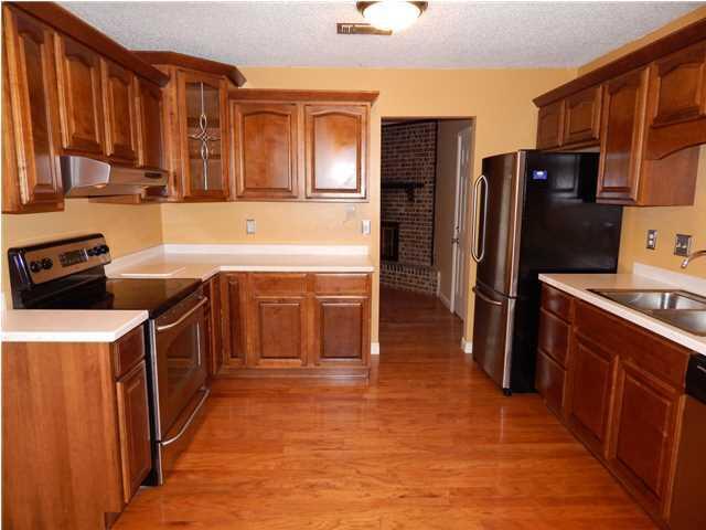 PORT DIXIE - Residential Lease