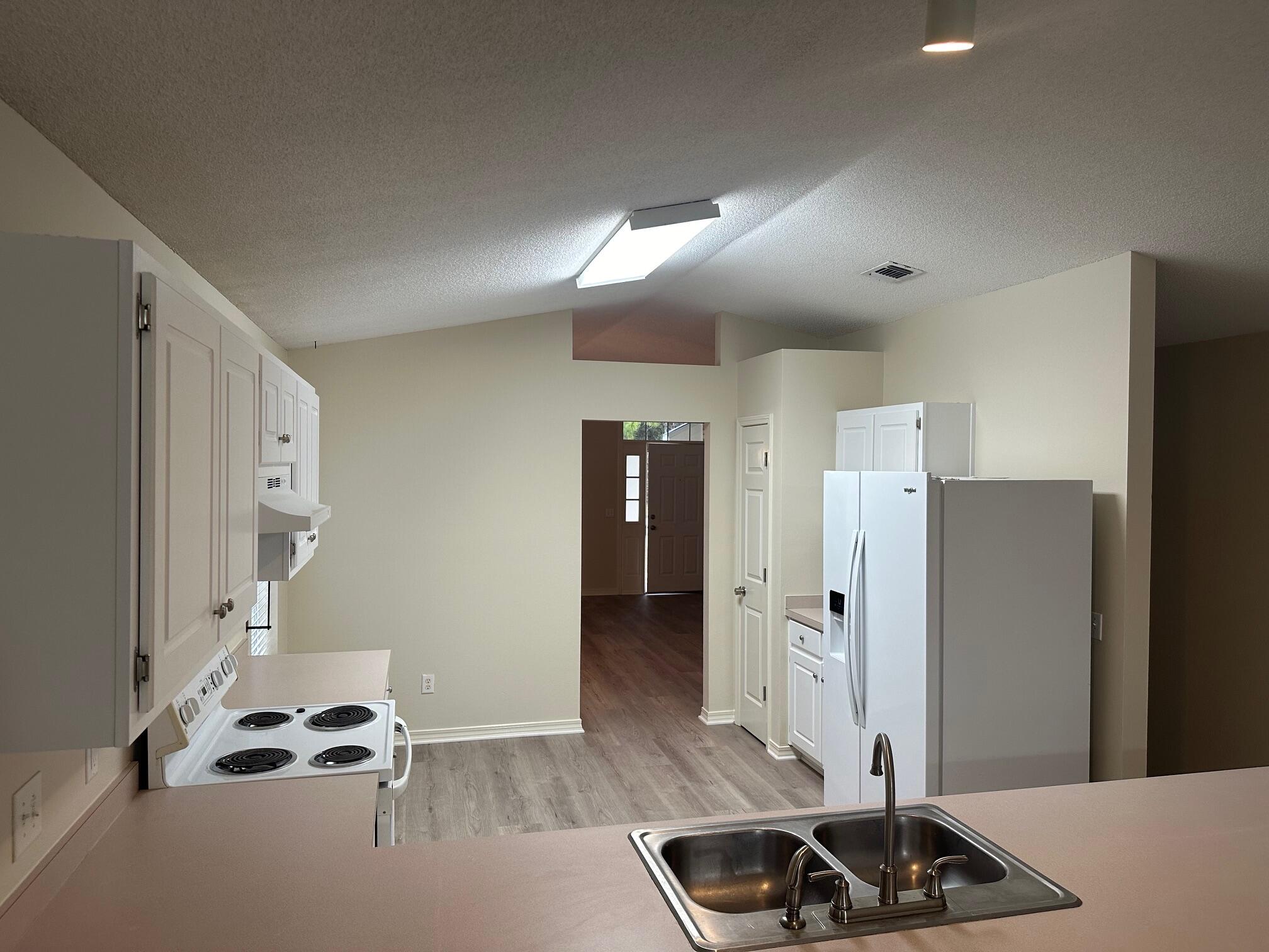 WHISPERING WOODS - Residential Lease