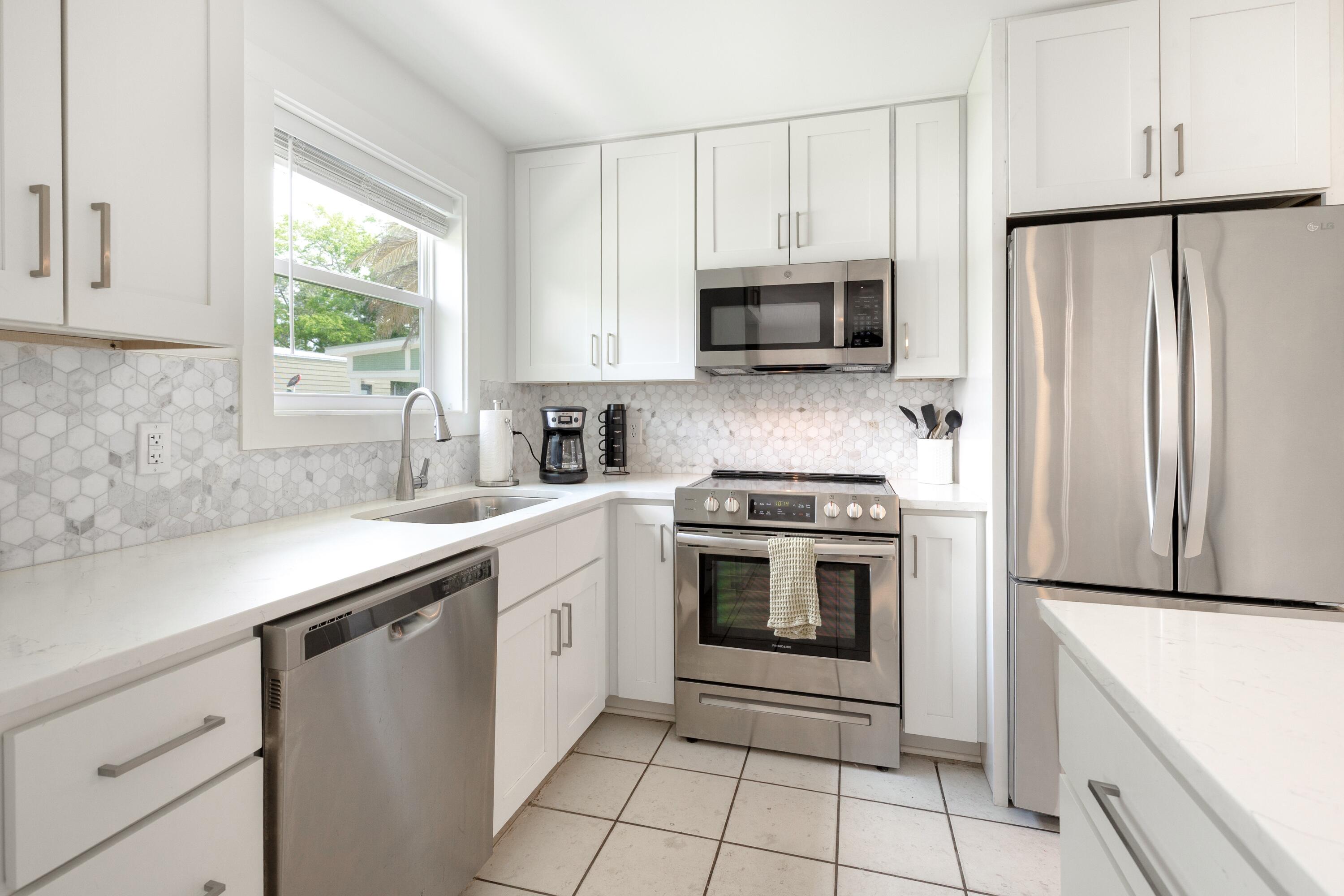MACK BAYOU ESTATES - Residential