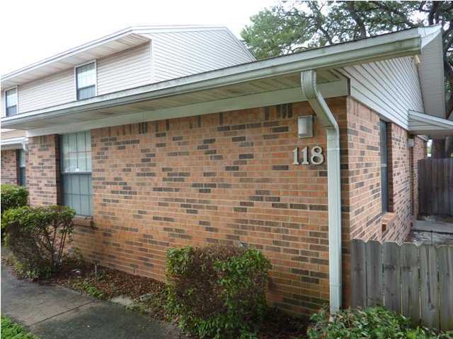 Spacious one-story townhome, convenient to both bases. Inside washer/dryer hookup. Tile in kitchen, carpet in bedrooms. Extra storage on back patio. Breakfast bar. Privacy fenced yard. Sorry, no pets.