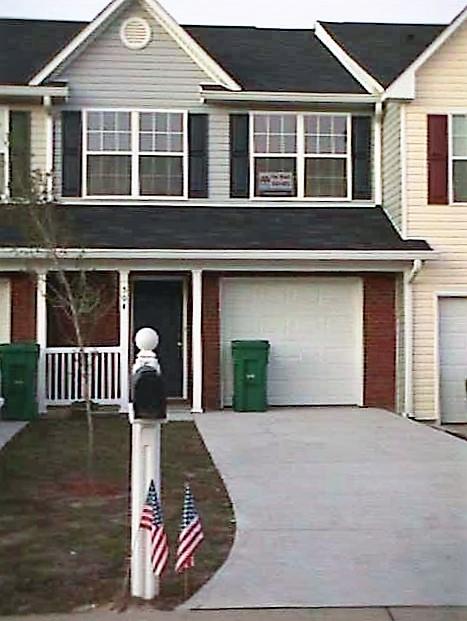 ROLLING PINES - Residential Lease